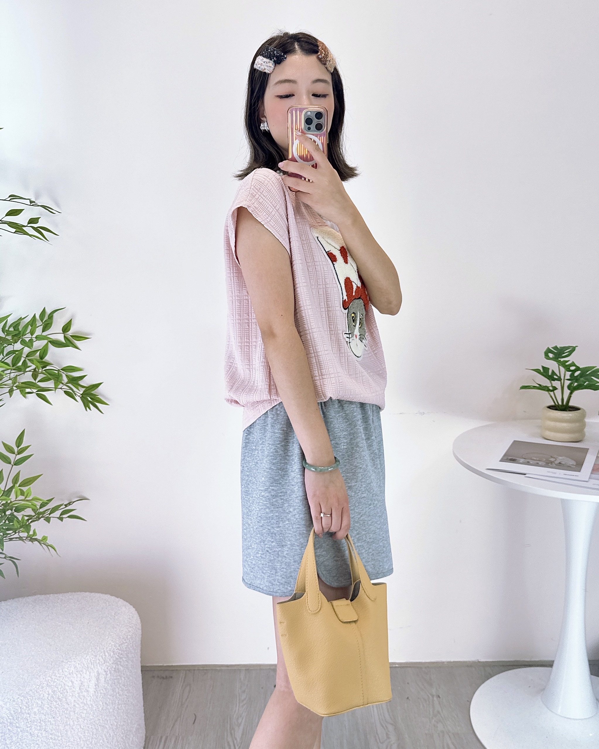 重工毛毛貓珍珠領上衣 2色