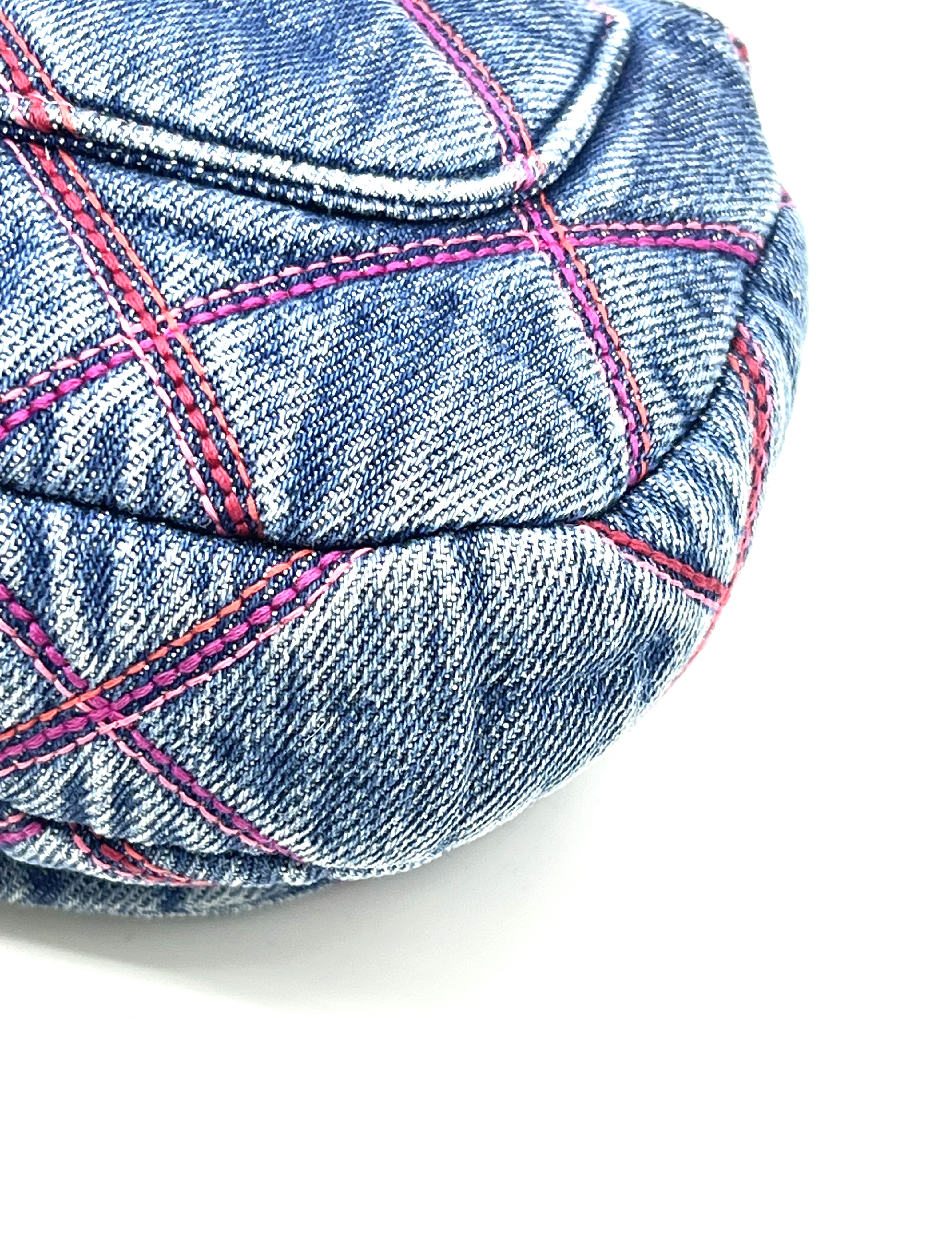 Pre-Owned CHANEL Coco Beach / Product Code: 26042110