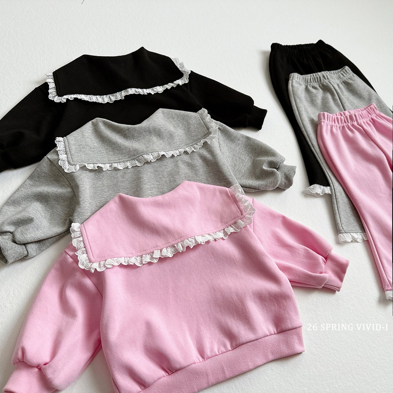 🌸預訂 韓國直送🌸🇰🇷VIVIDI三色蕾絲水手領泡泡袖喇叭褲上下套裝