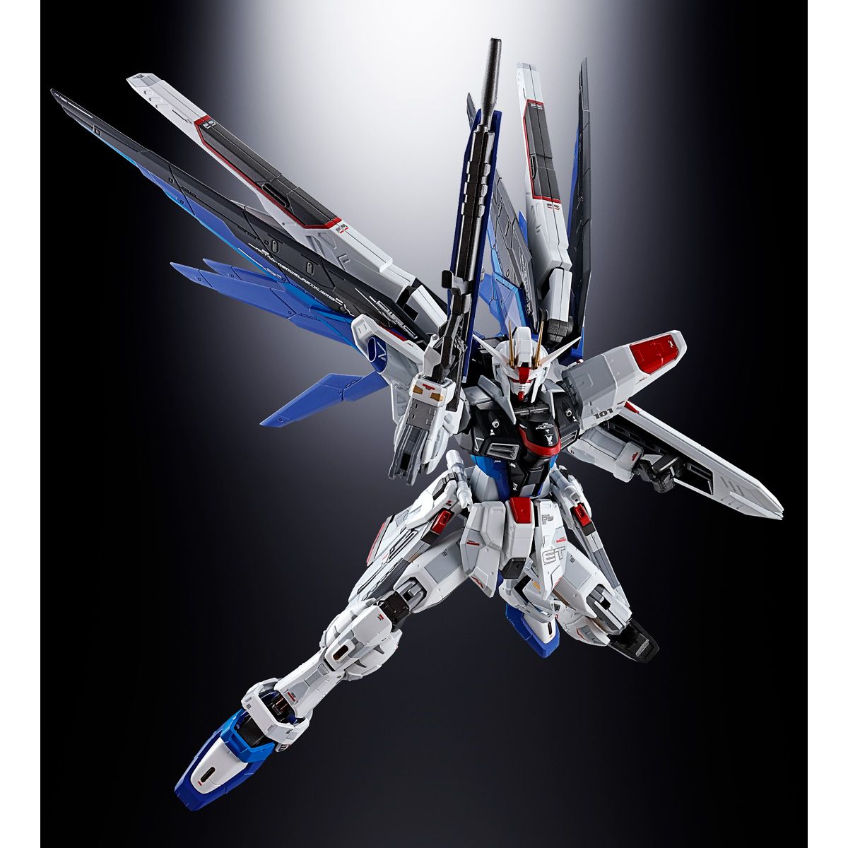 CHOGOKIN ZGMF-X10A FREEDOM GUNDAM Ver.GCP