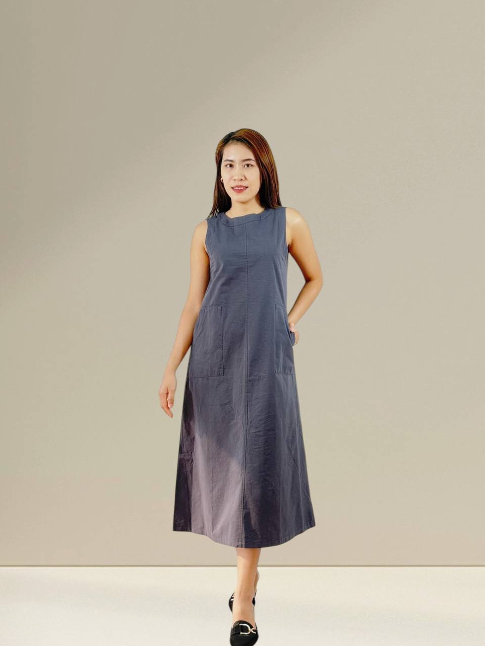 W80006 - Column Dress