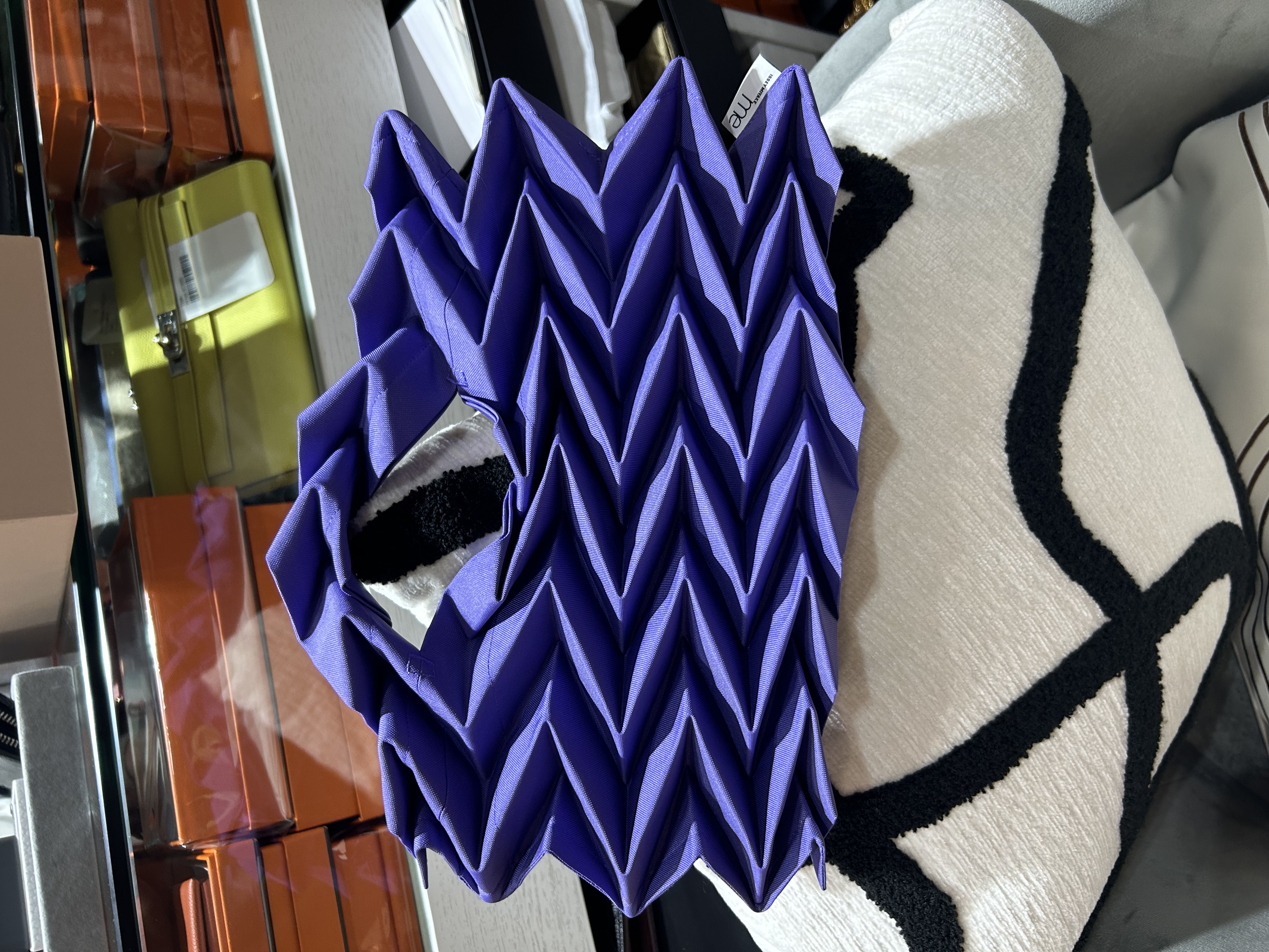 未使用品 ISSEY MIYAKE 三宅一生 Purple Polyester ME Handbag 紫色手挽袋 100%Authentic, unused 未使用品 