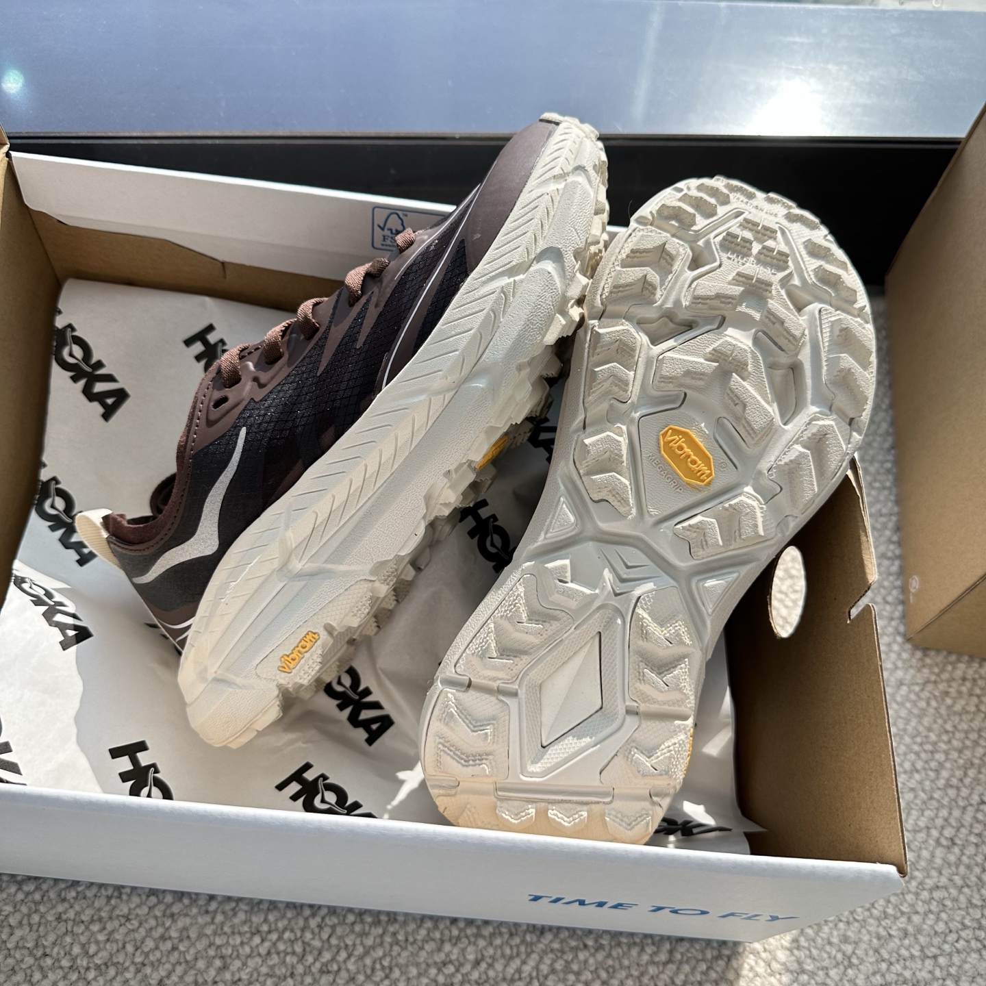 $388對。👟【HOKA 專業戶外跑鞋｜Vibram大底】✨頂級配置｜行山跑步必備✨