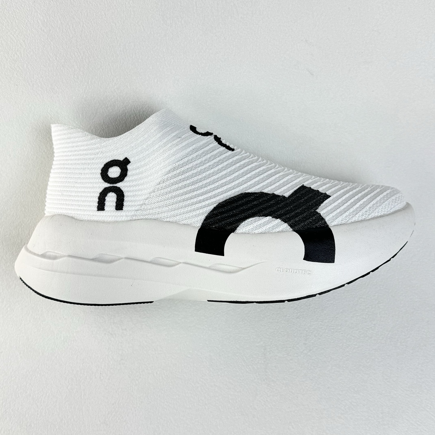 On Cloudboom Strike LS