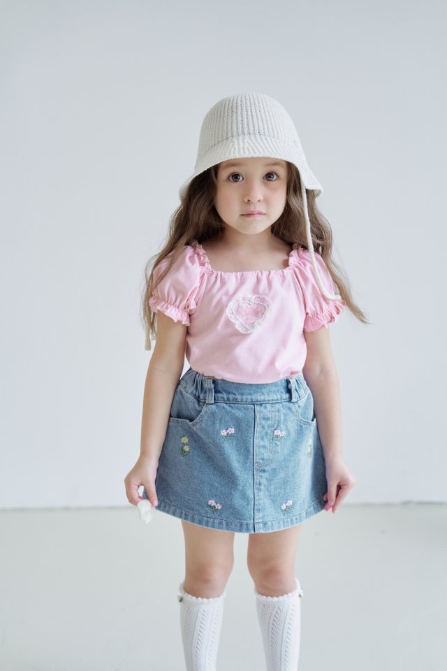 Momoann | Flower denim shorts(size 7(100-105)