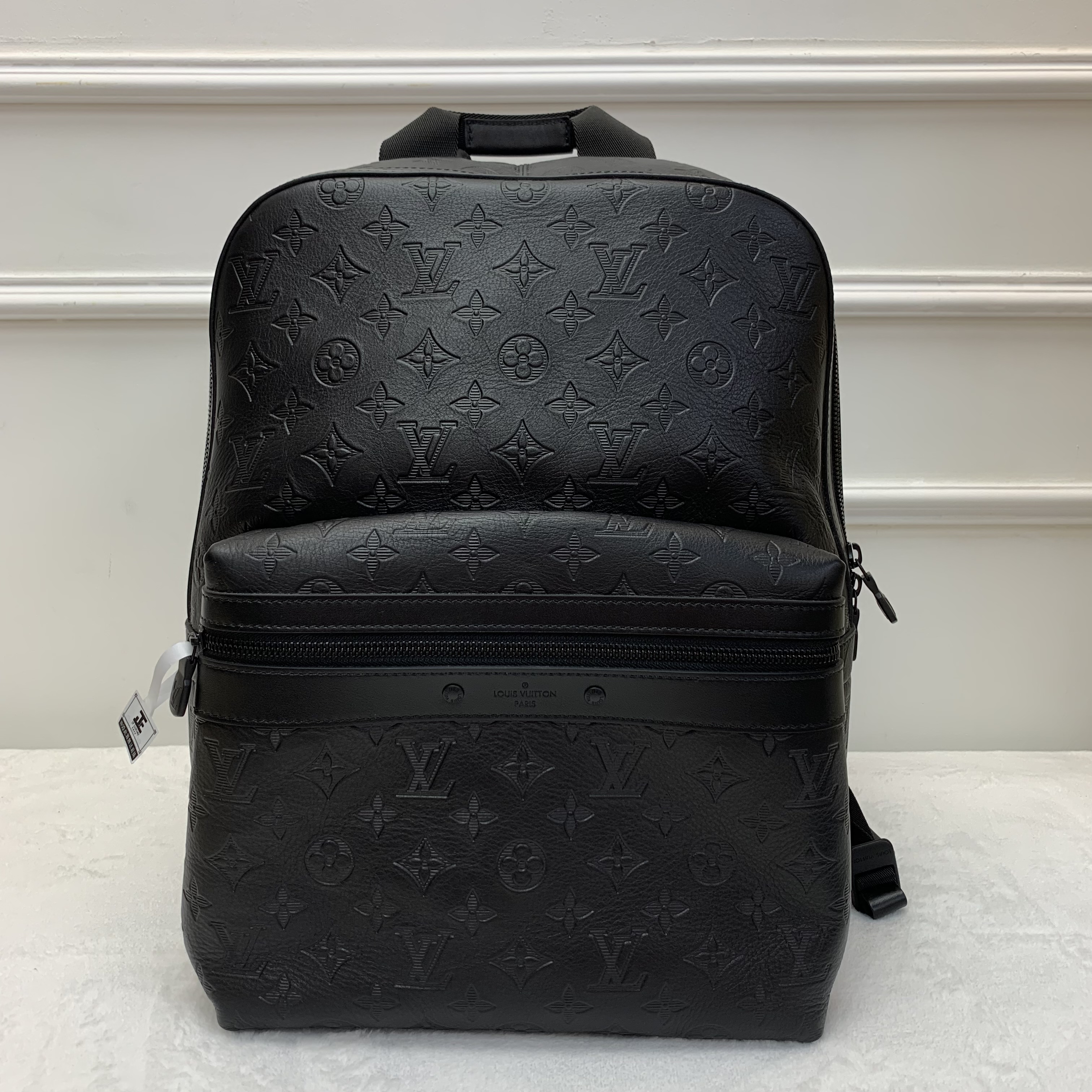 LV Discovery Backpack  LV男士背包
