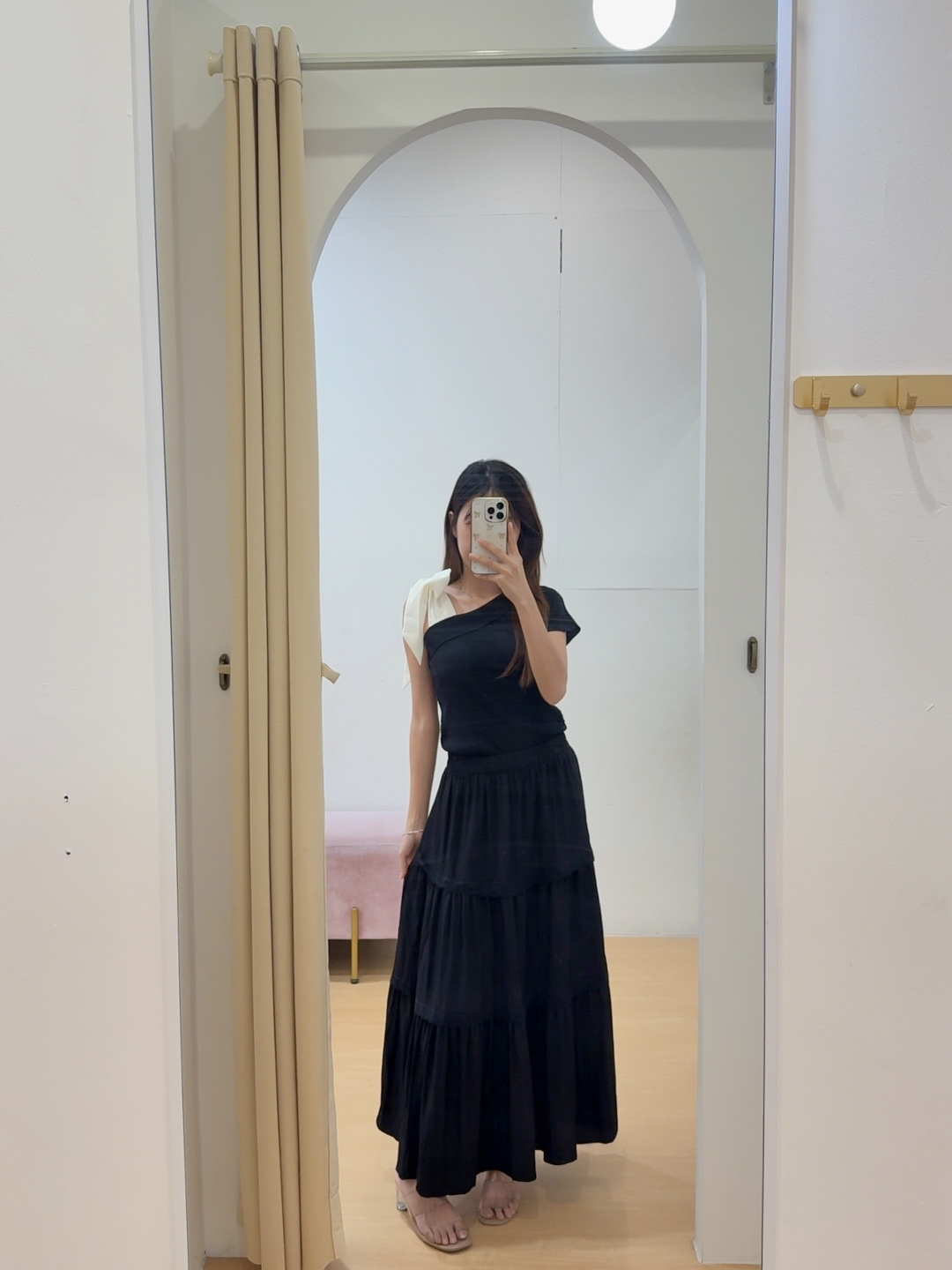 斜肩蝴蝶结绑带针织上衣 R2908