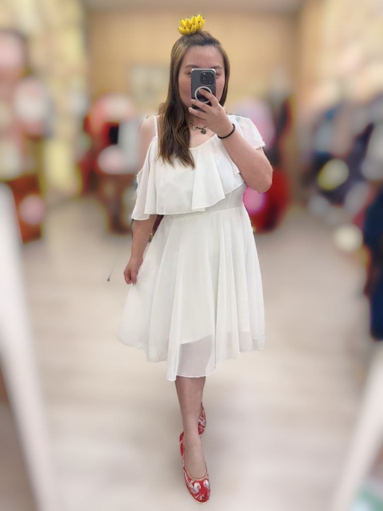 TT647 荷叶吊带露肩短礼服