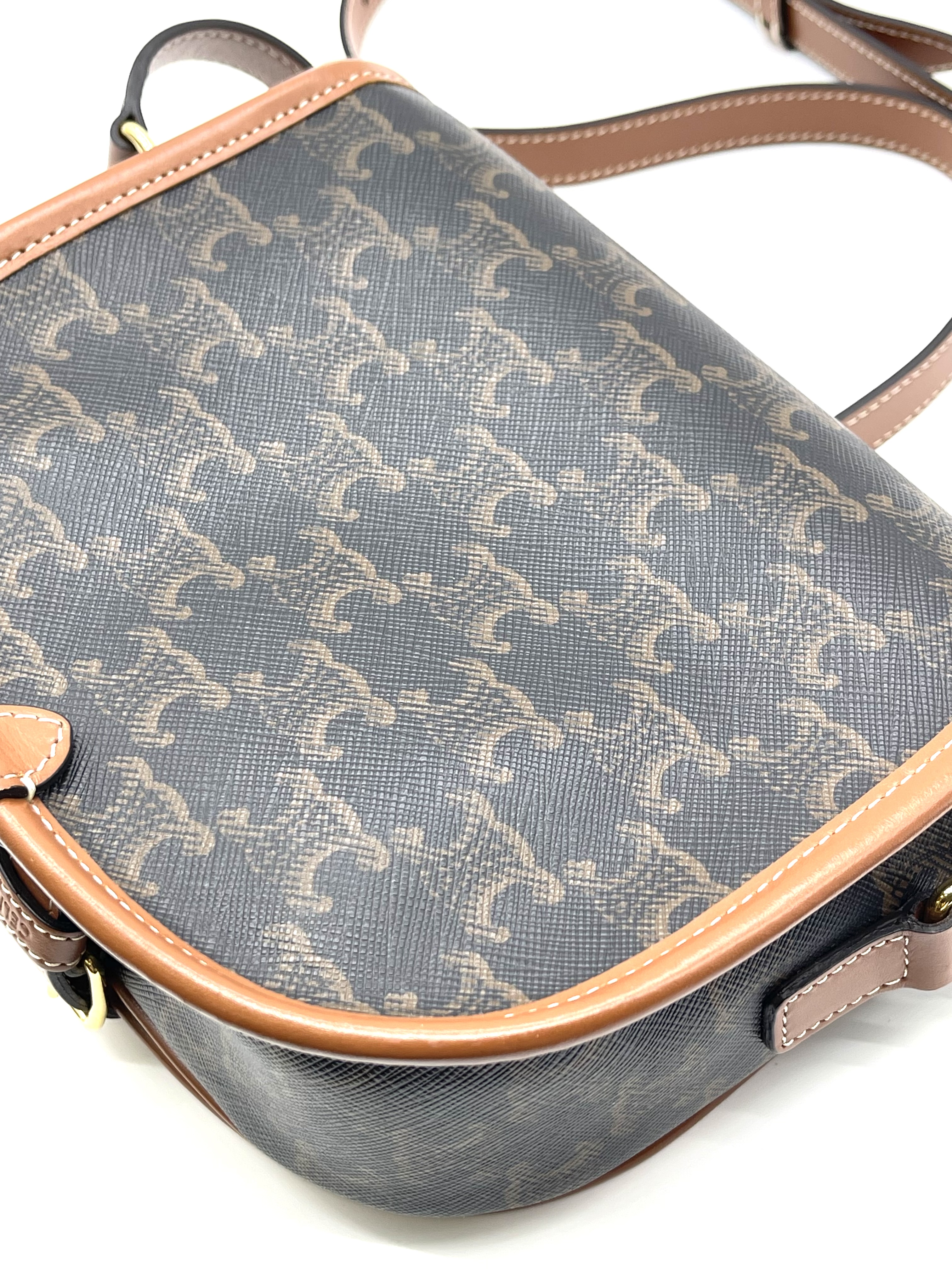 Pre-owned CELINE Folco / Product Code: 26032402