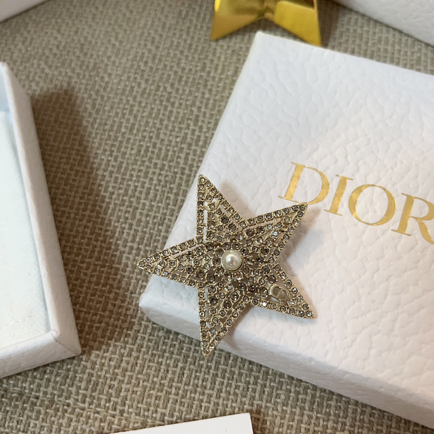 【原單】DIOR 星夜胸針 連禮盒