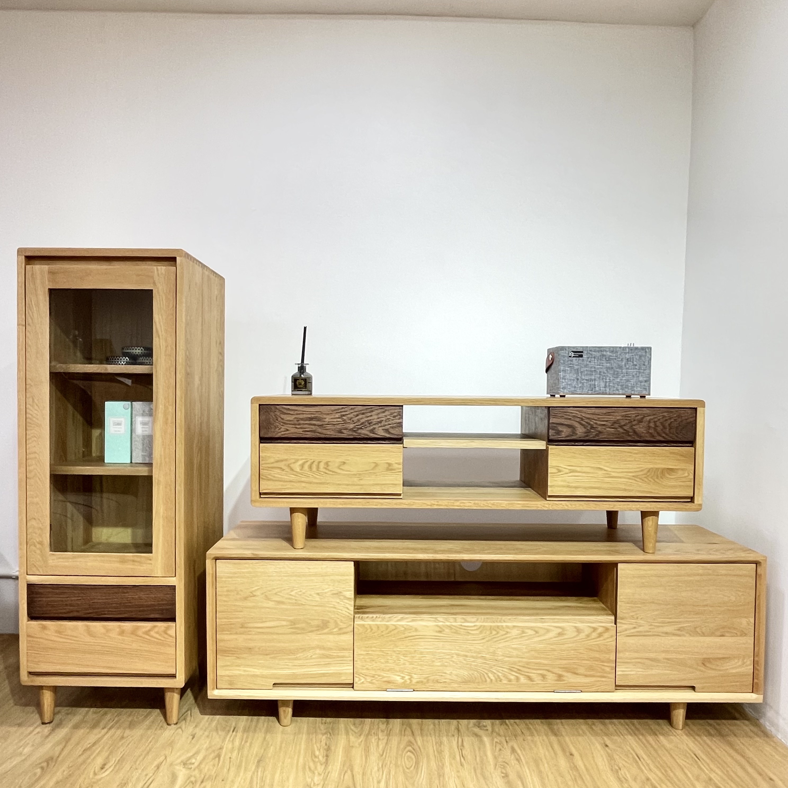 COUNTRY Side Cabinet 