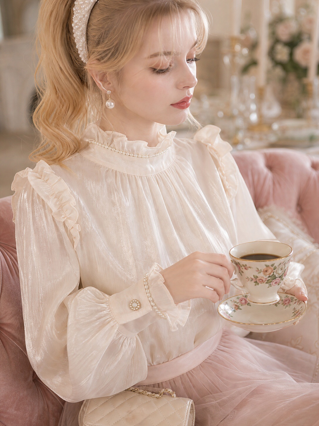 維多利亞輕甜公主綴珍珠襯衫 Victorian Sweet Princess Pearl-Embellished Blouse