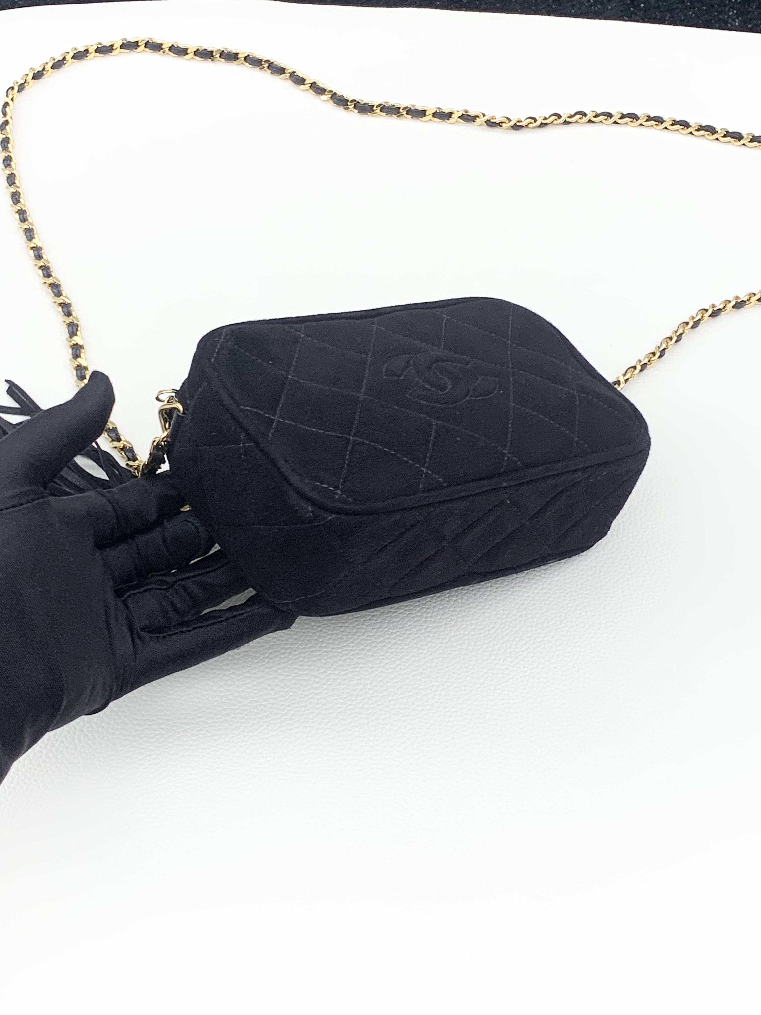 【預訂貨品】閒置新⭐️  Chanel黑色麂皮山羊皮金球流蘇相機包