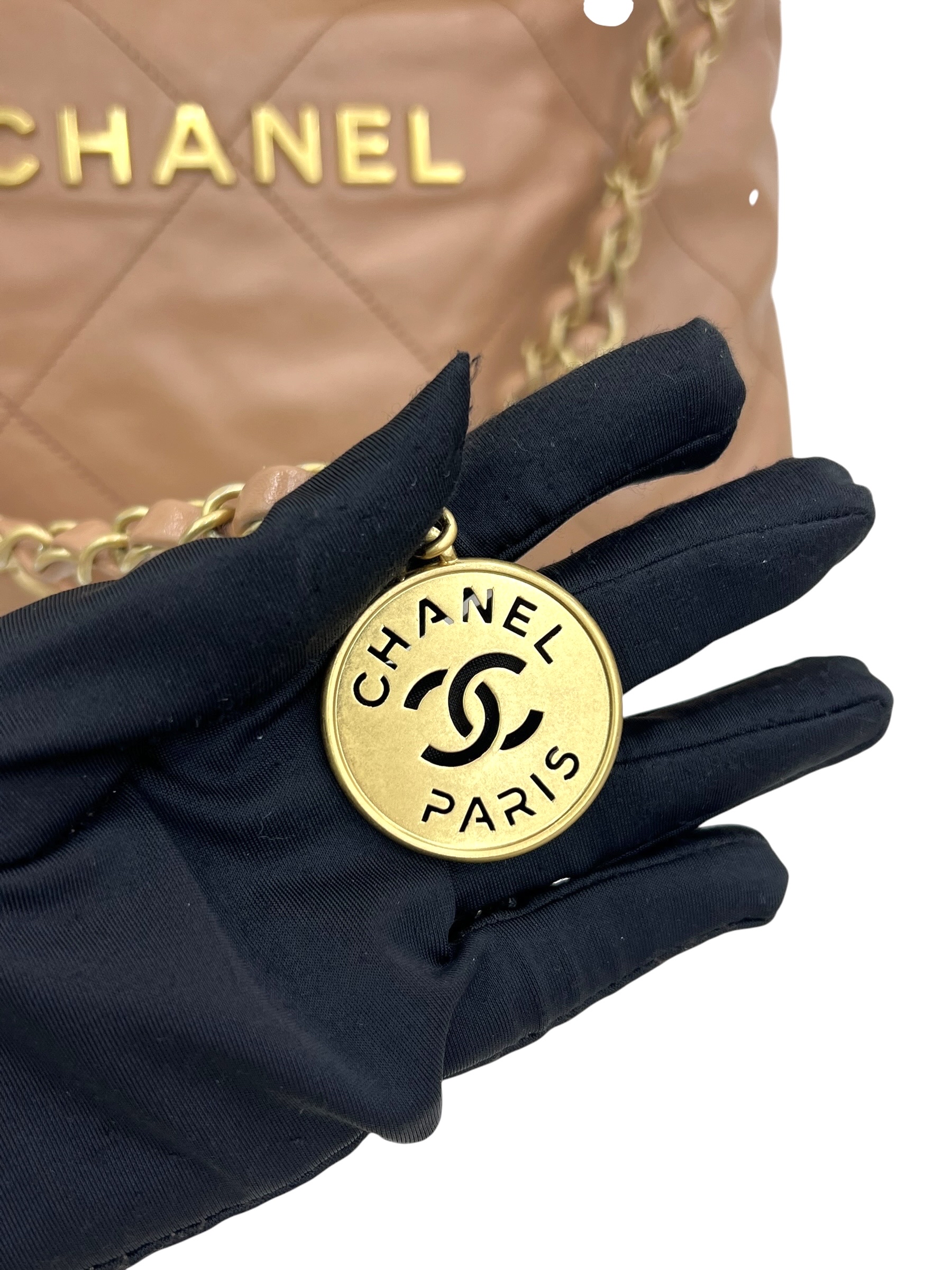 Pre-owned Chanel 22 bag / Product Code: 080920