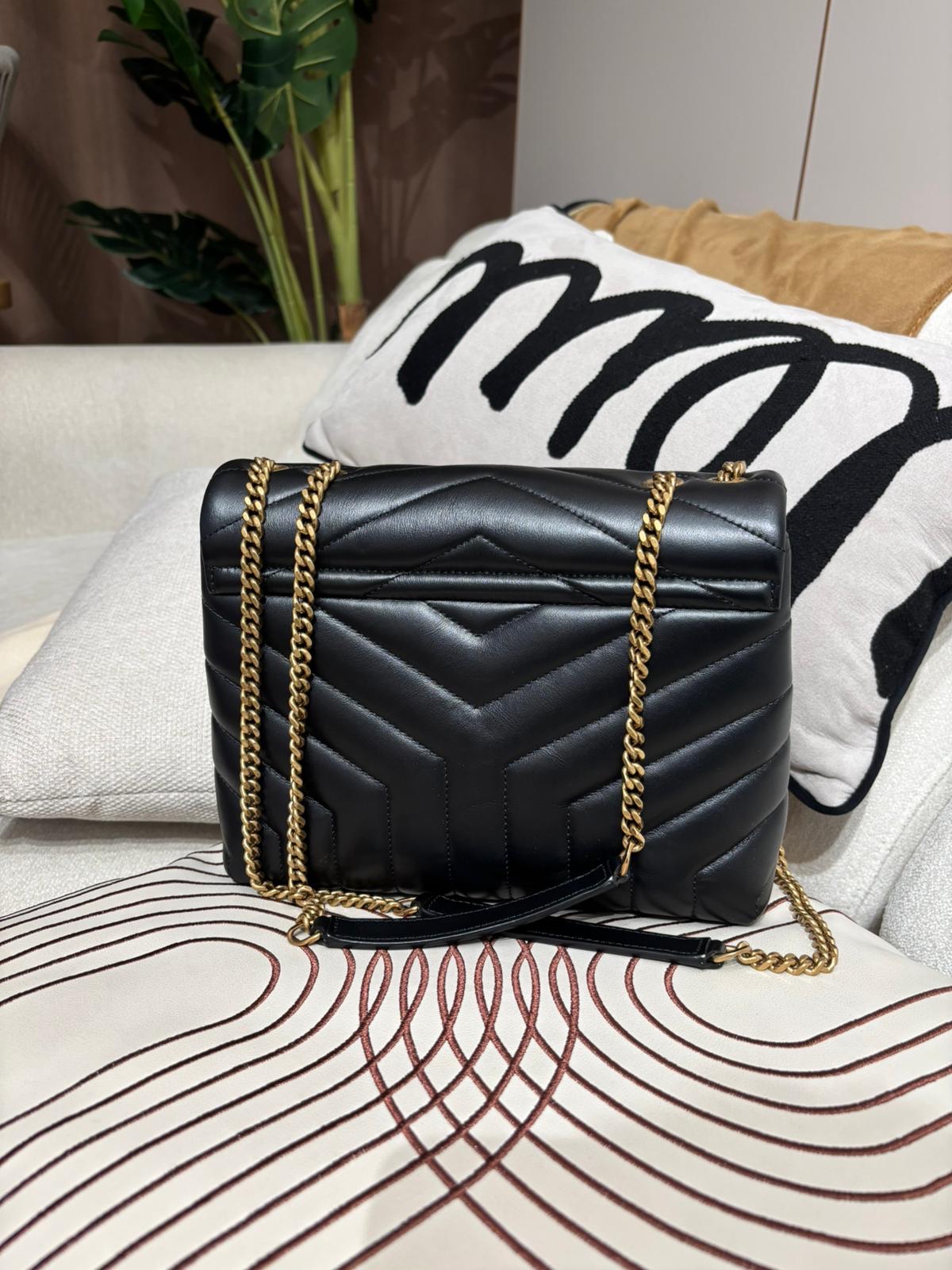 Ysl Loulou small flap bag 黑色牛皮 100%Authentic,98%new ✅card booklet✅dust bag