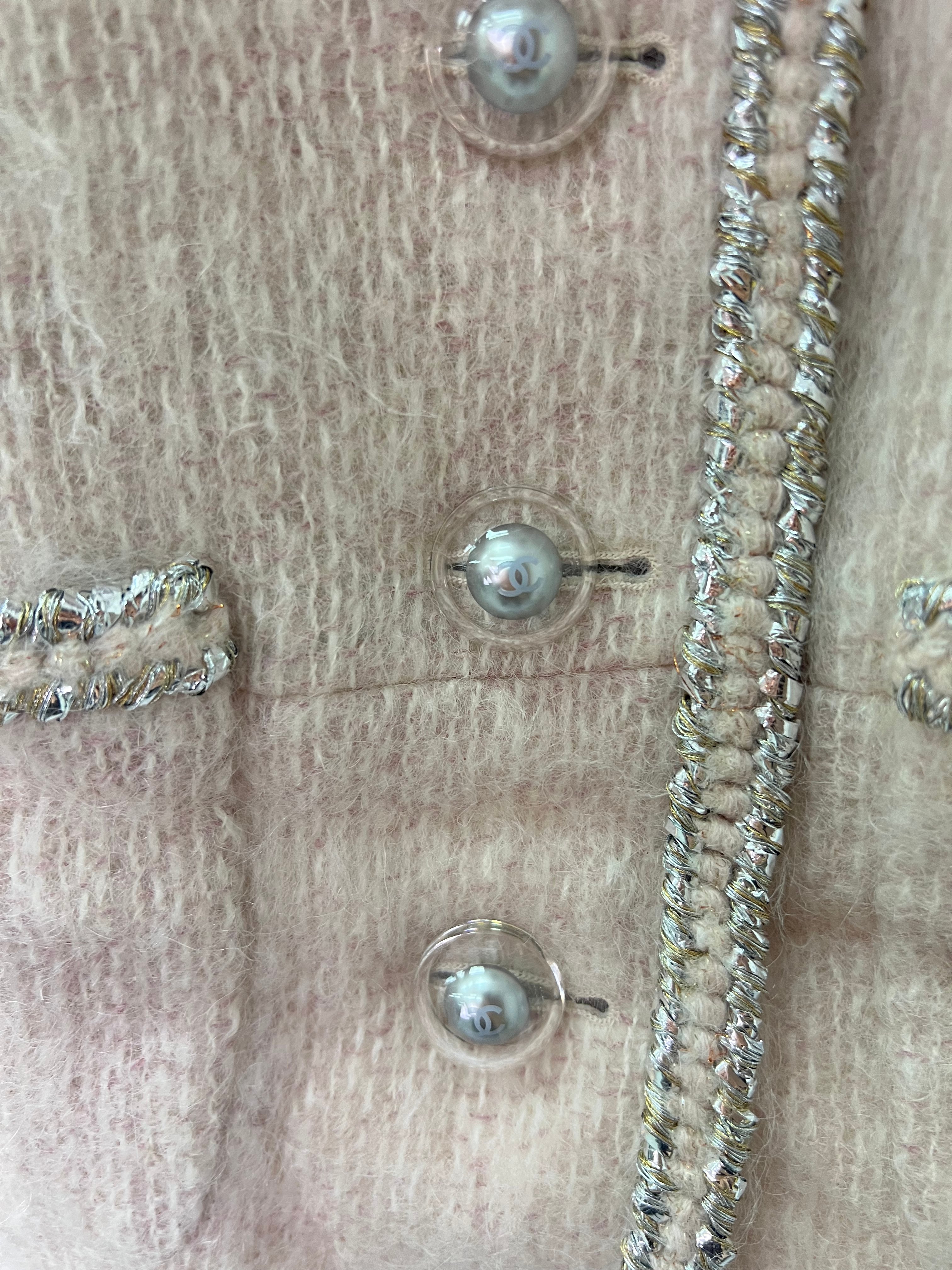 Pre-Owned Chanel 17A Pale Baby Pink Mohair Wool Jacket / Product Code: 26041904