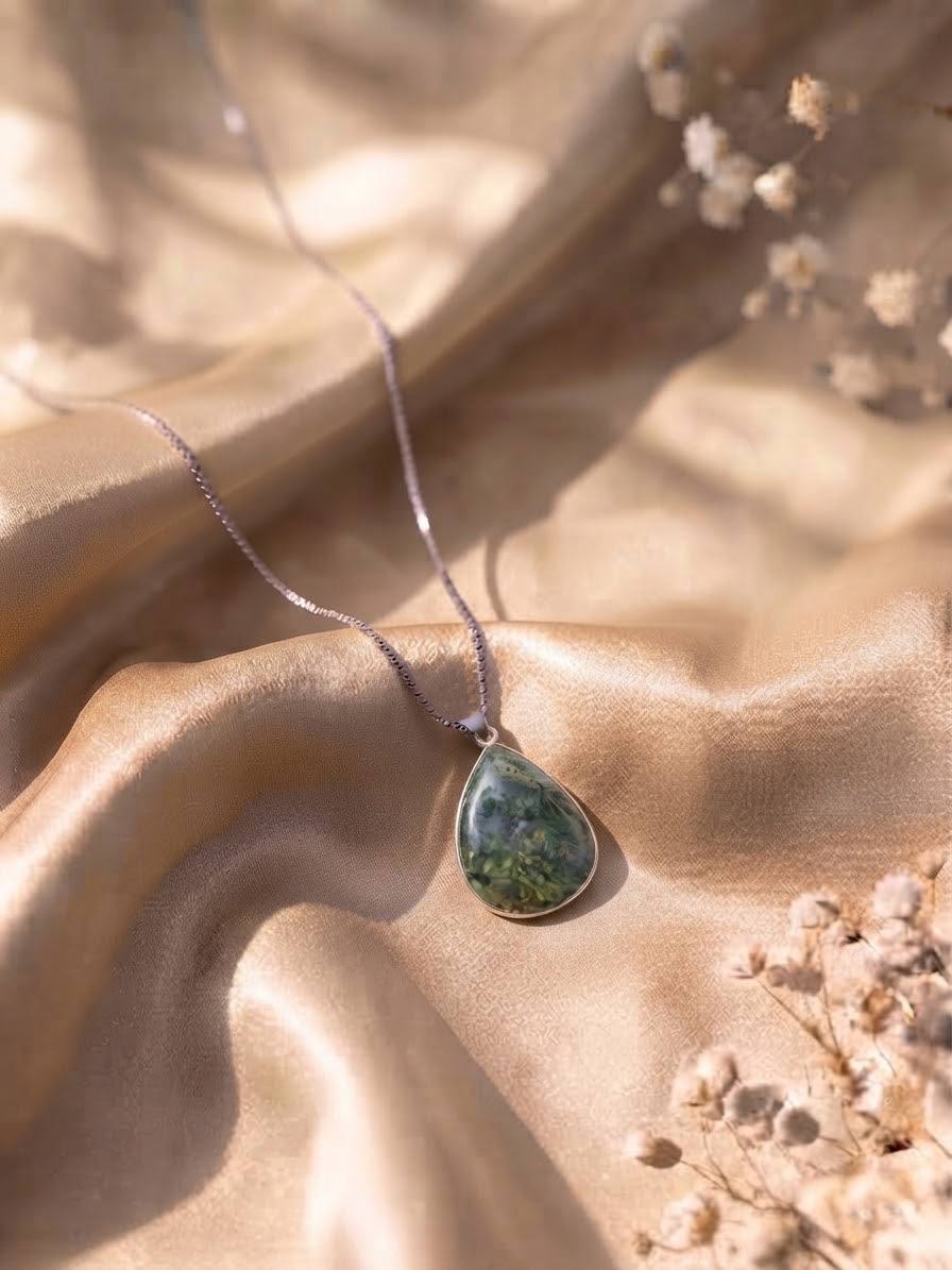 CPNK0068 - Crystal Pendant Necklace 