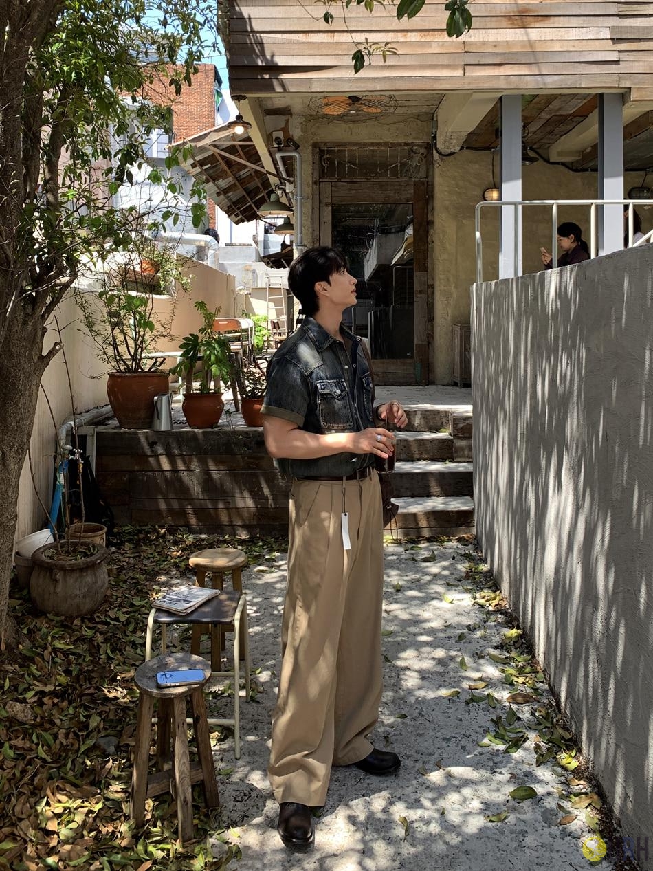 【100%保證韓國直送】韓系復古 經典水洗寬版短袖牛仔恤衫 👕 [3 color] RL114942