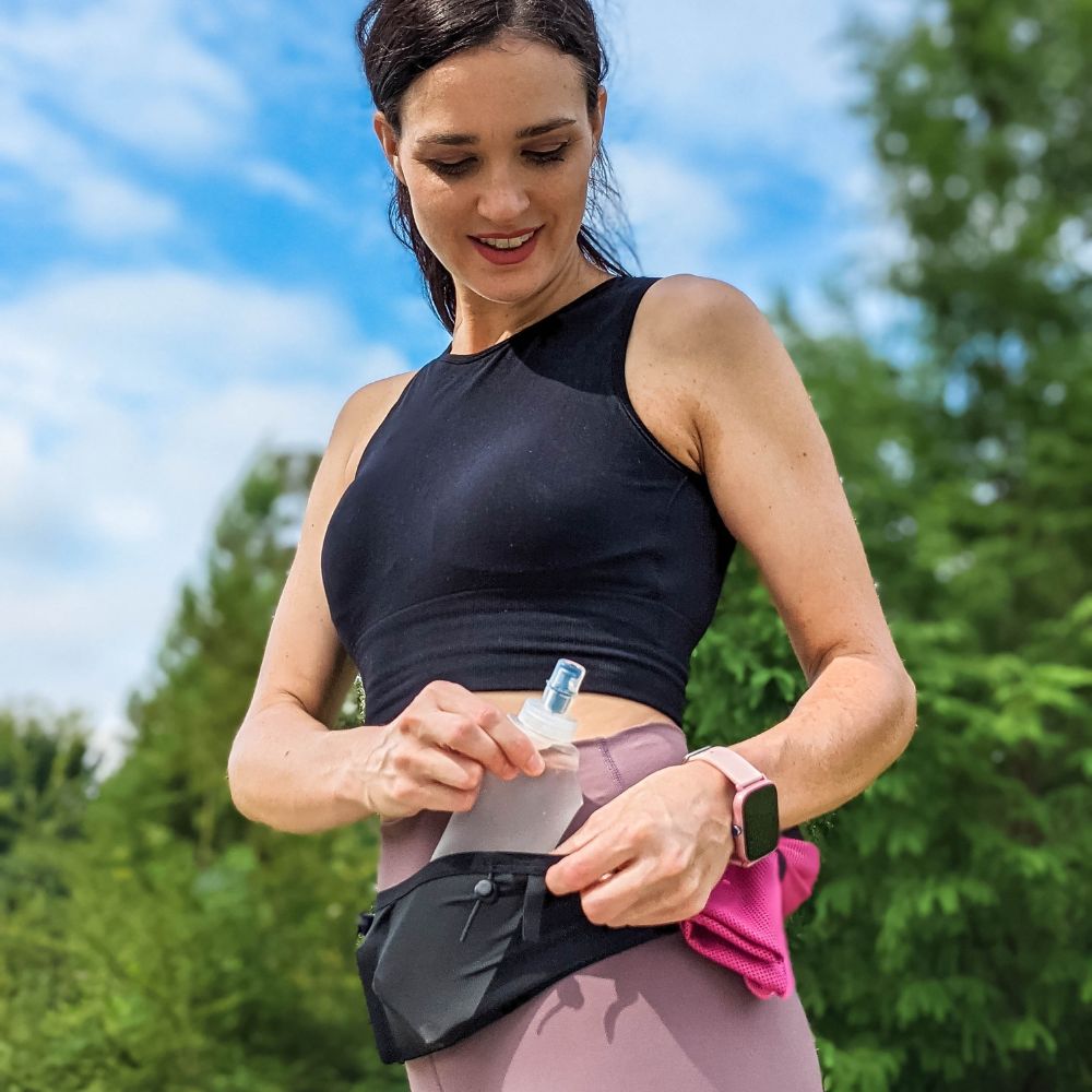 網質彈性超透氣貼身跑步腰包( 純黑色)