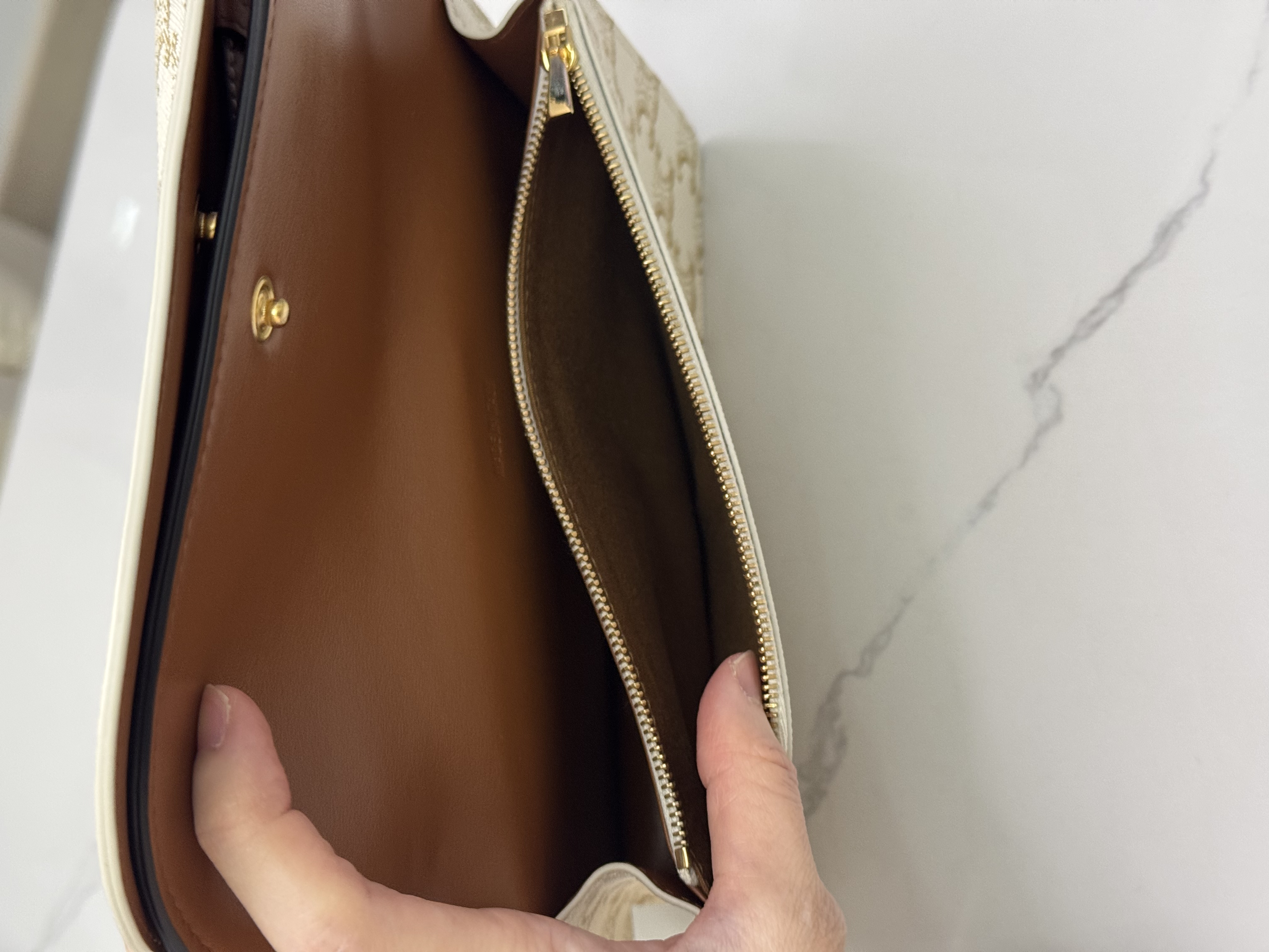 95%New Celine Triomphe in Canvas WOC 風琴款