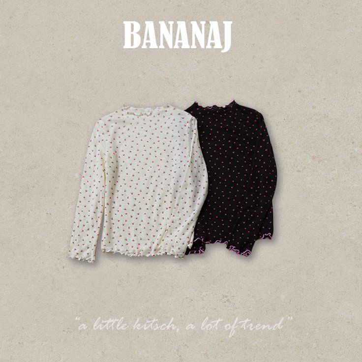 Bananaj | Rose Turtleneck