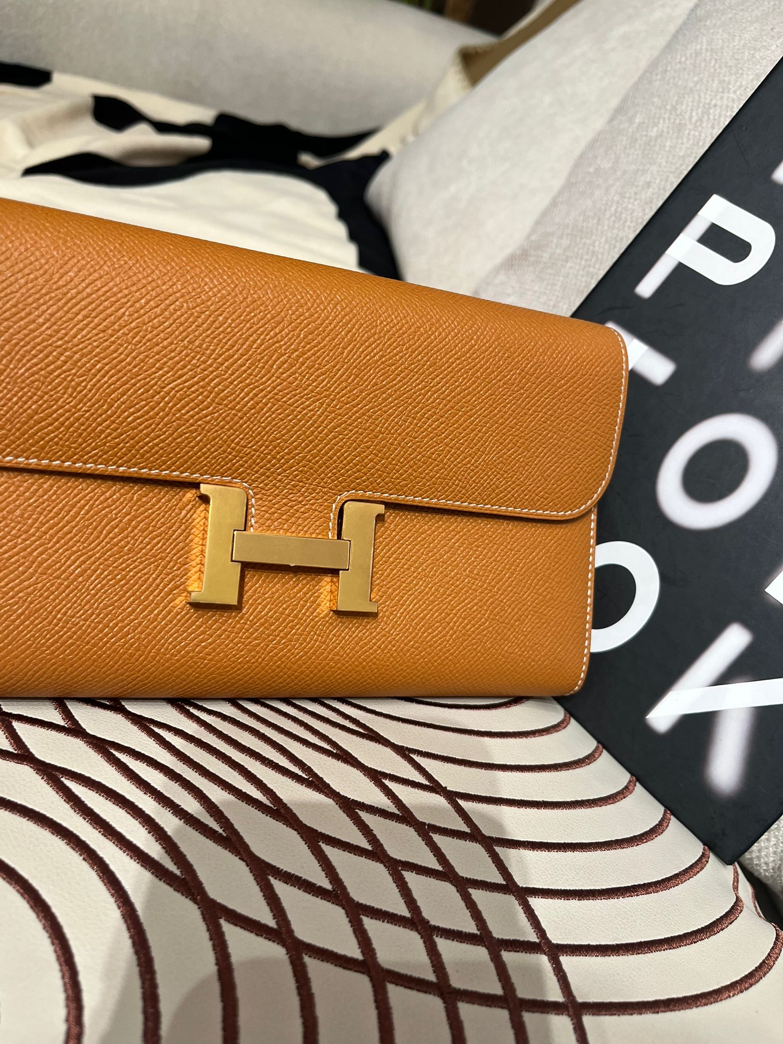Hermes Constance Wallet Stamp X Gold 金金100%Authentic, 98%New ✅Box