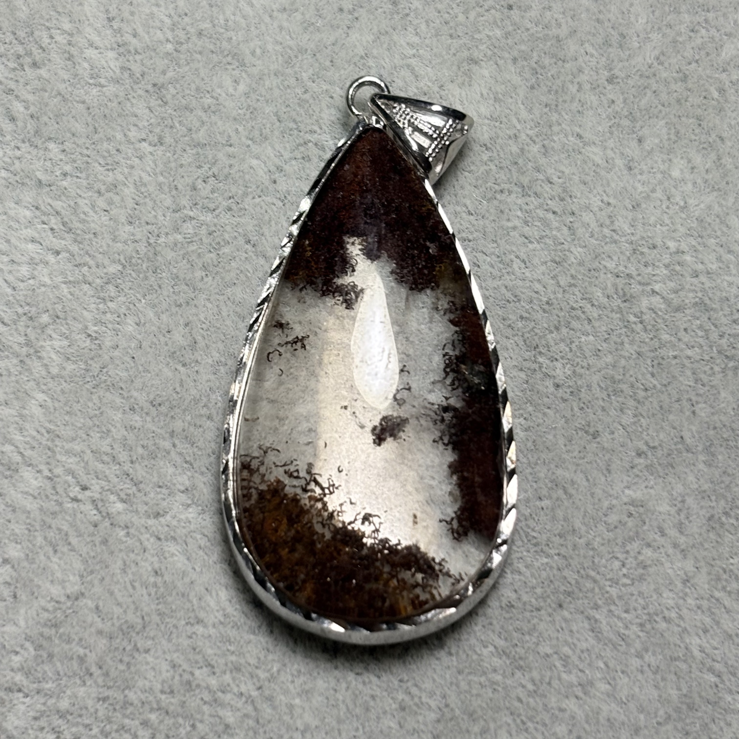  綠幽靈吊咀 重：8.45克（附送證書）No19-585