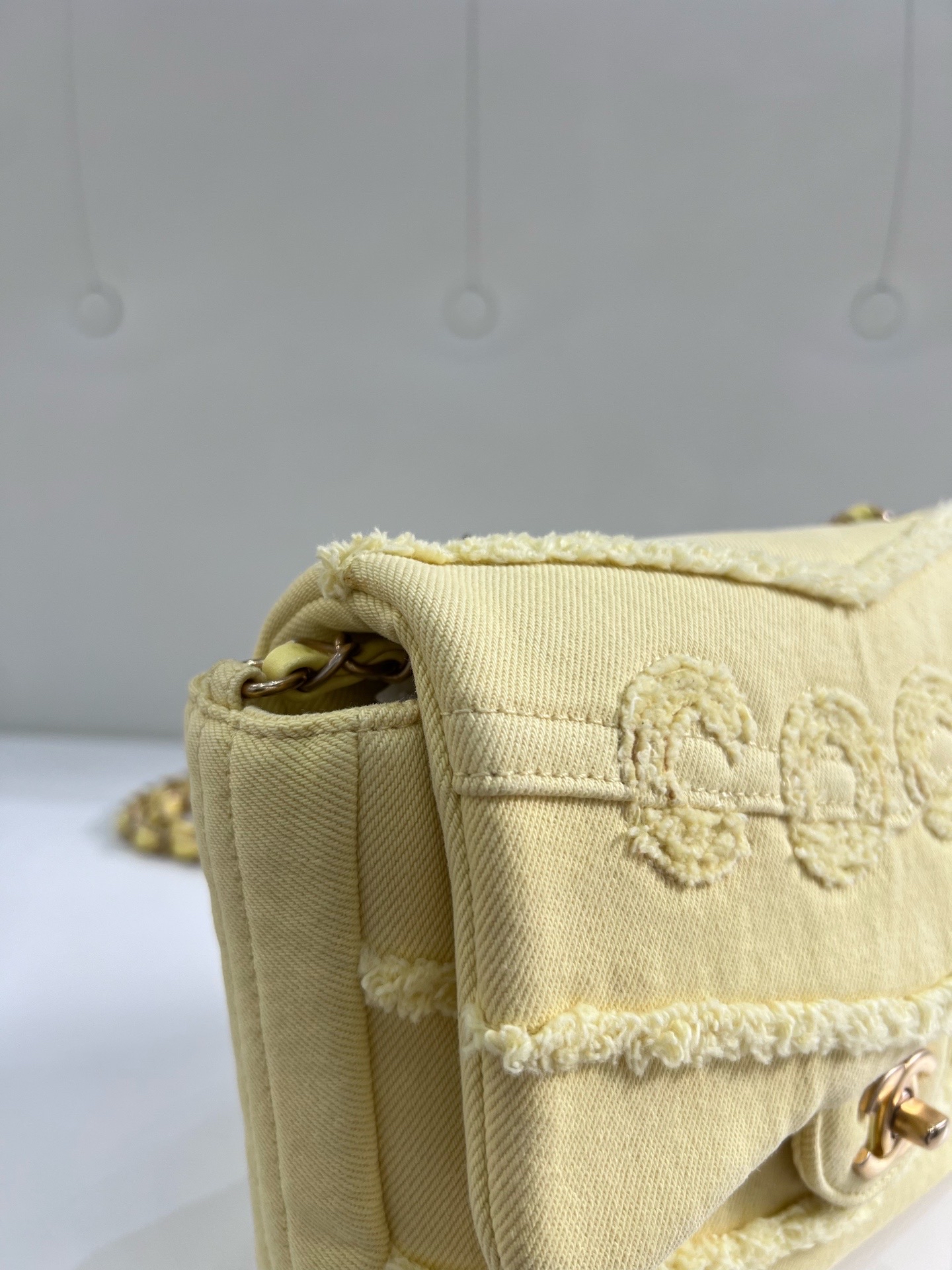 【預訂貨品】Chanel小雞黃牛仔布方胖子 