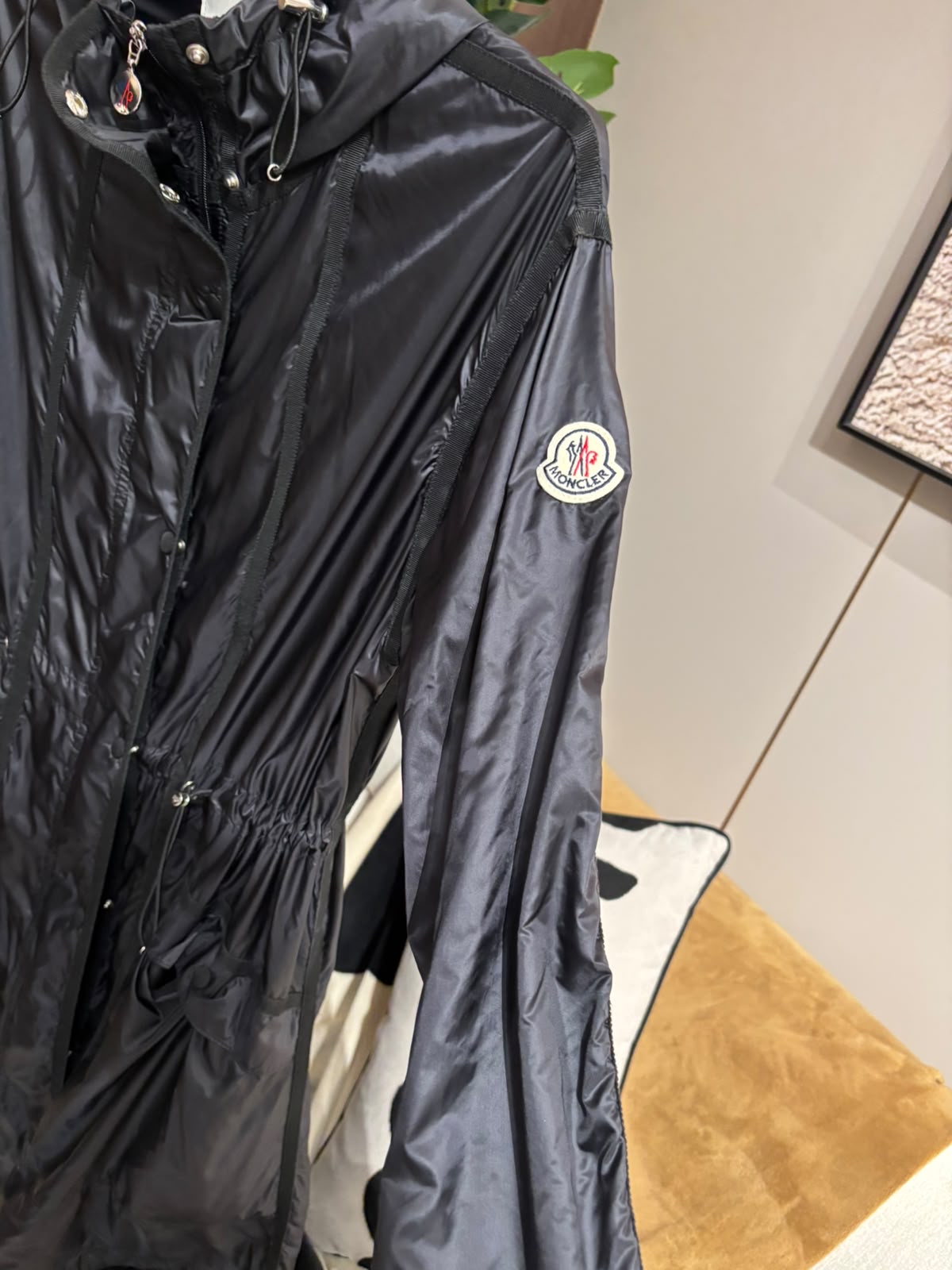 Moncler nylon outer 黑色拉鍊風褸 00碼 100%Authentic 95%new 