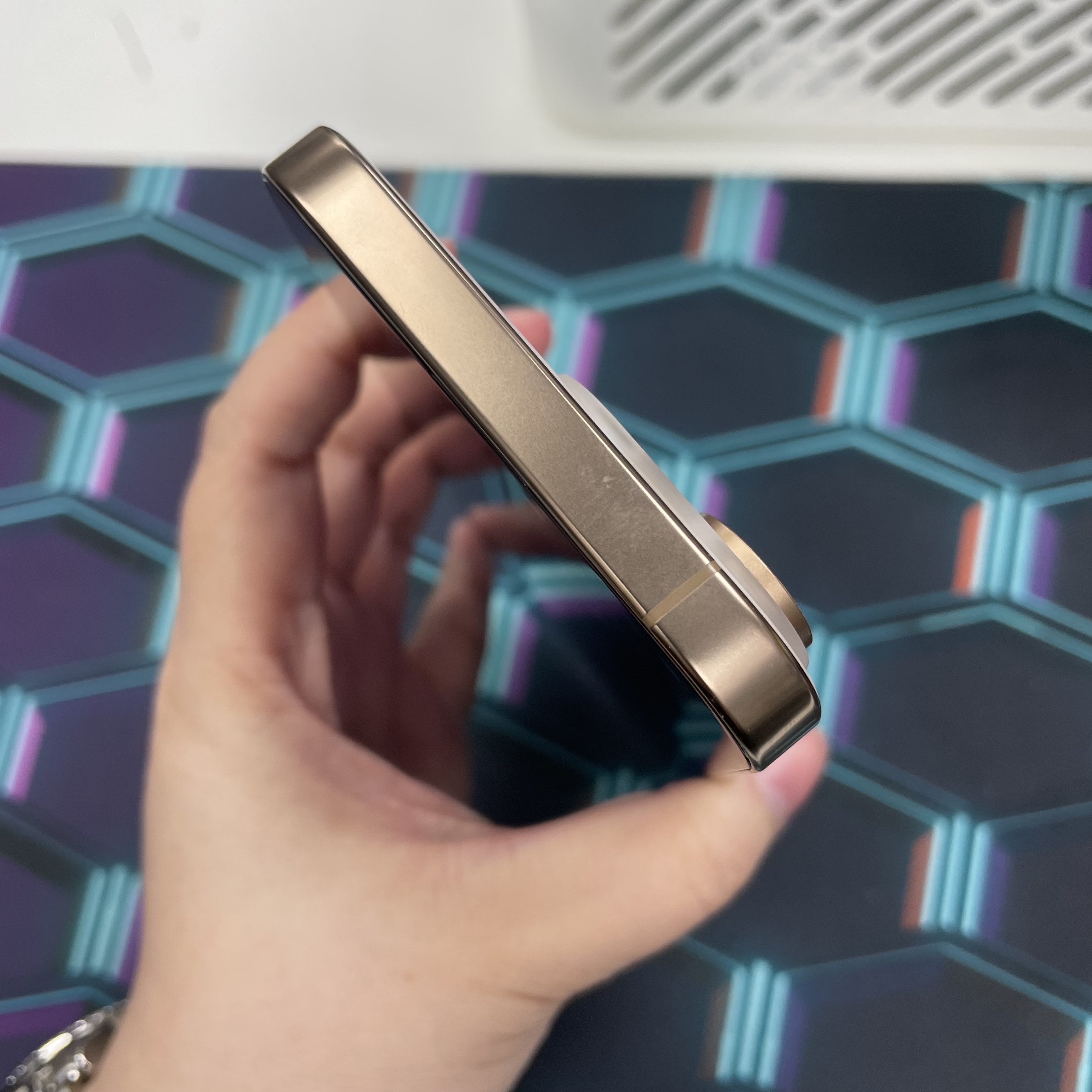 *6424 16 Promax 完美機 256GB 電84 沙色 gold