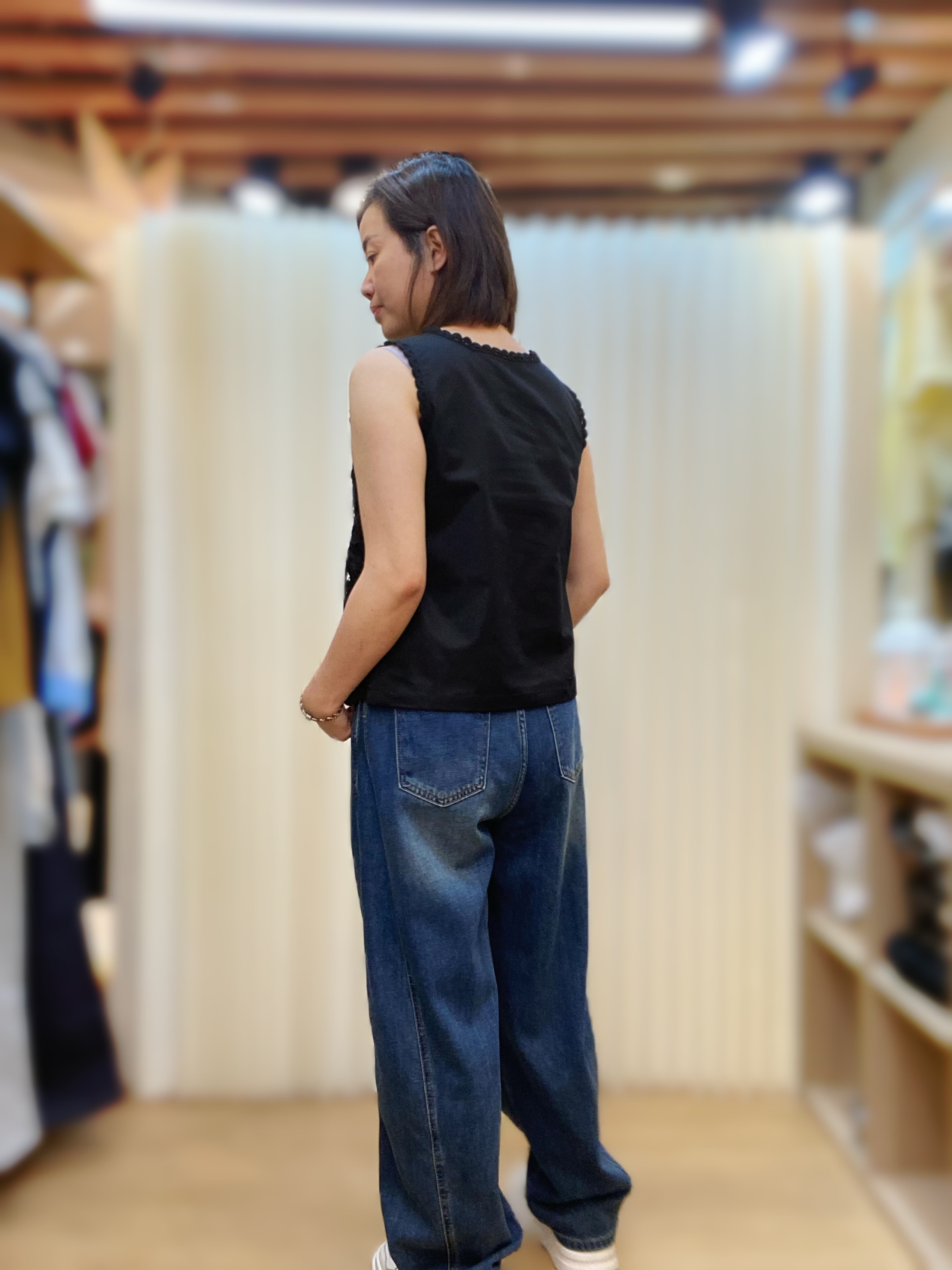 歐洲通花連內裡背心 J165 LB6252L245