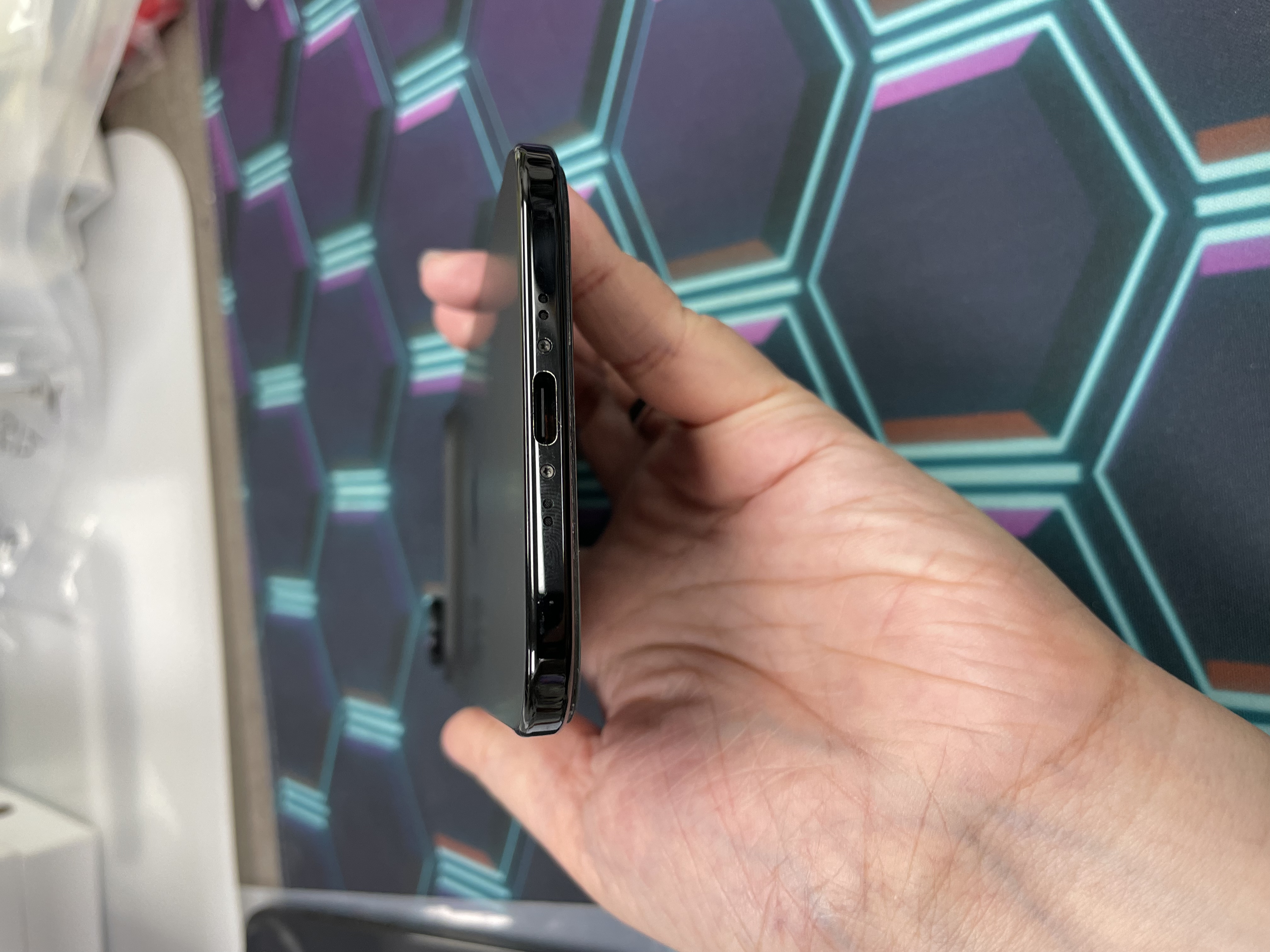 *8002 17 Air 完美機 1TB 電97 黑色 black