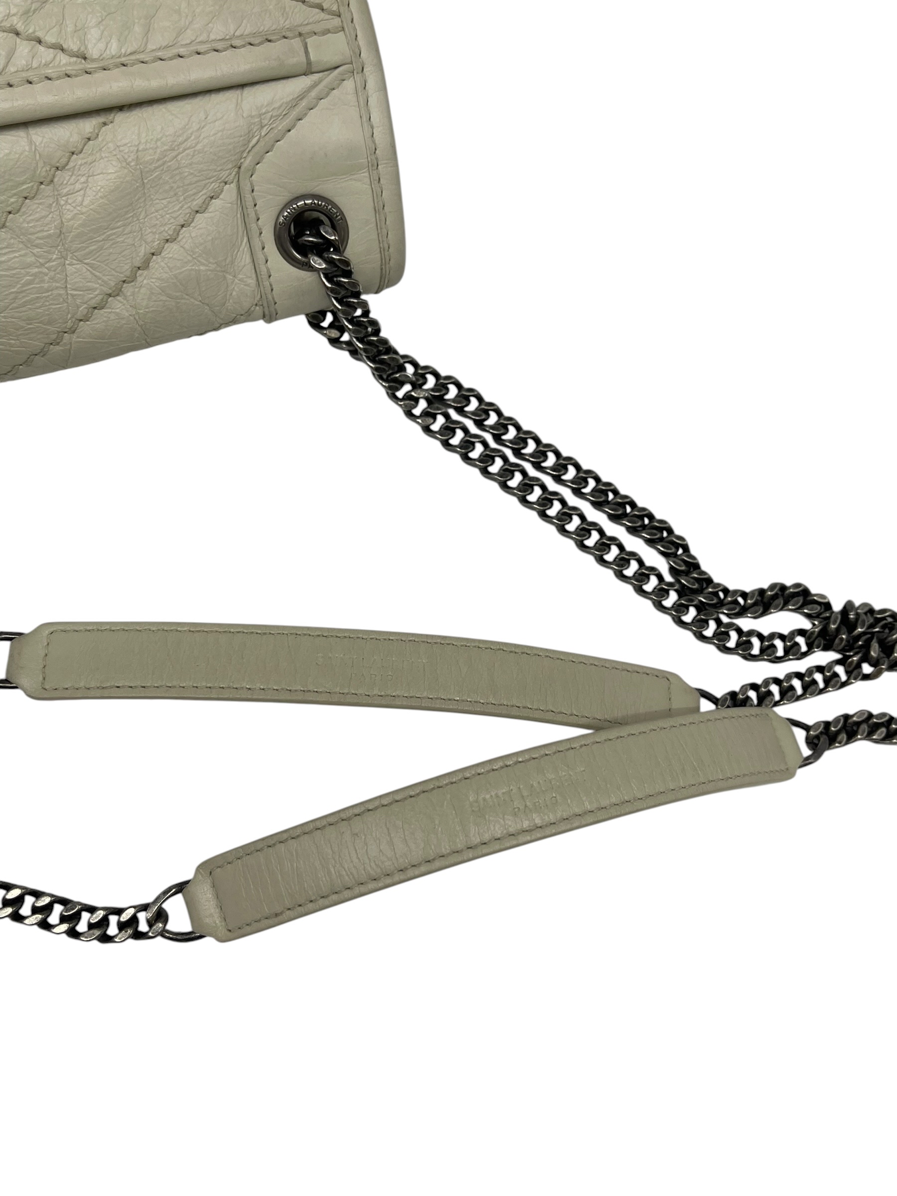 Pre-owned YSL NIKI WHITE / Product Code: 071404