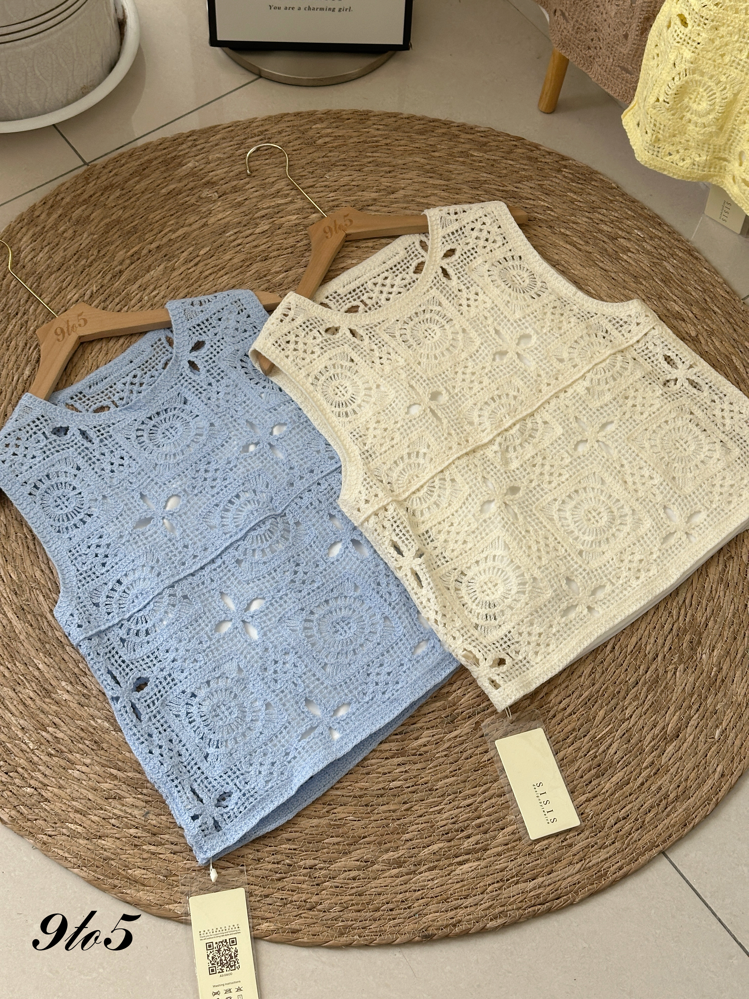 T4129 Sleeveless Bohemian Top - 4 Colors 