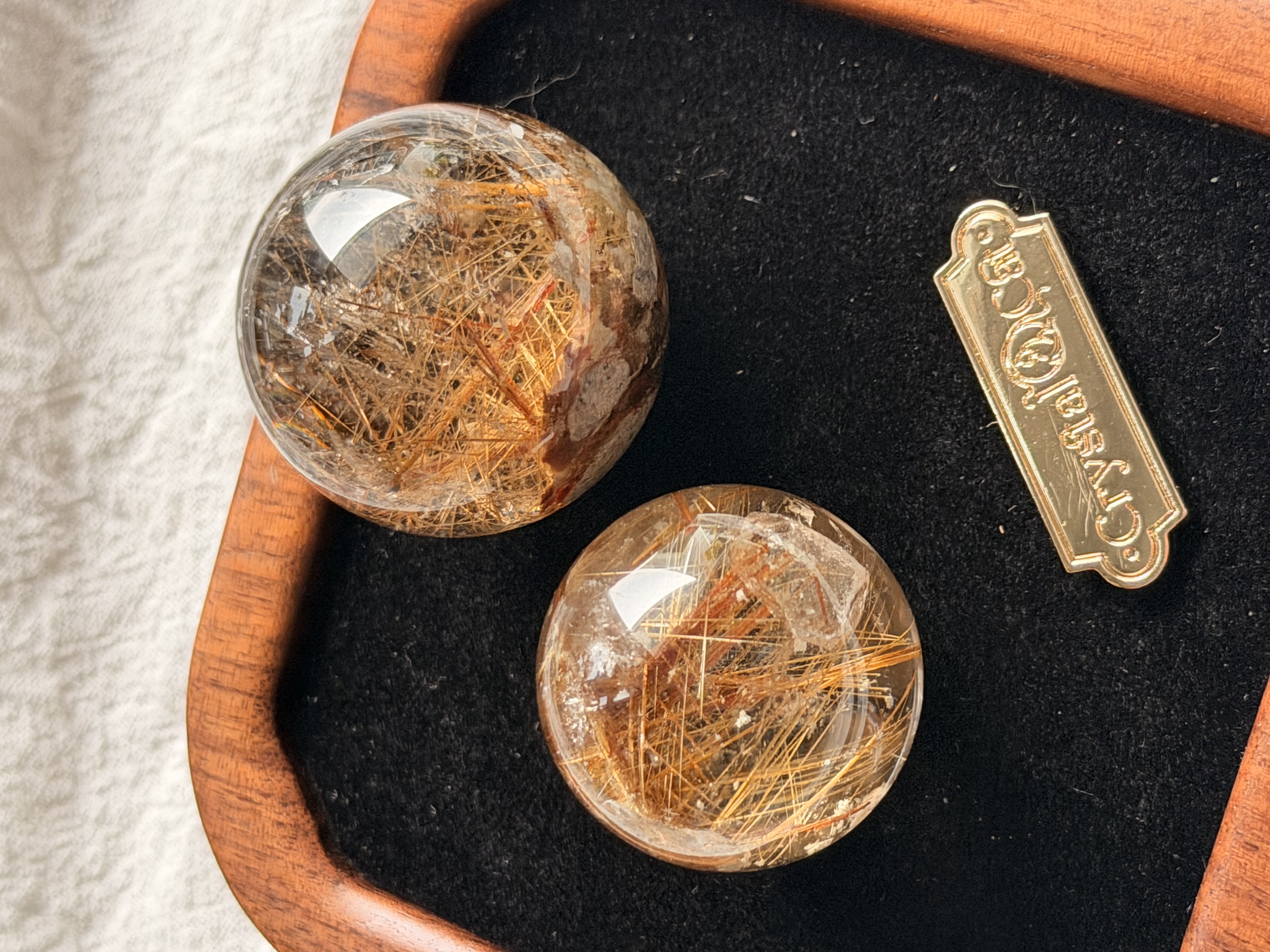 雪花白幽靈共生金鈦晶球