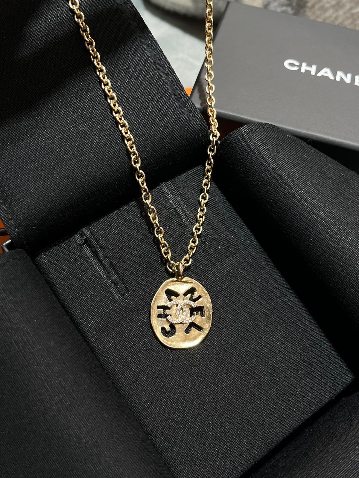 全新 Chanel necklace cc AB6853 100%Authentic ,Brand New ✅dust bag ✅盒