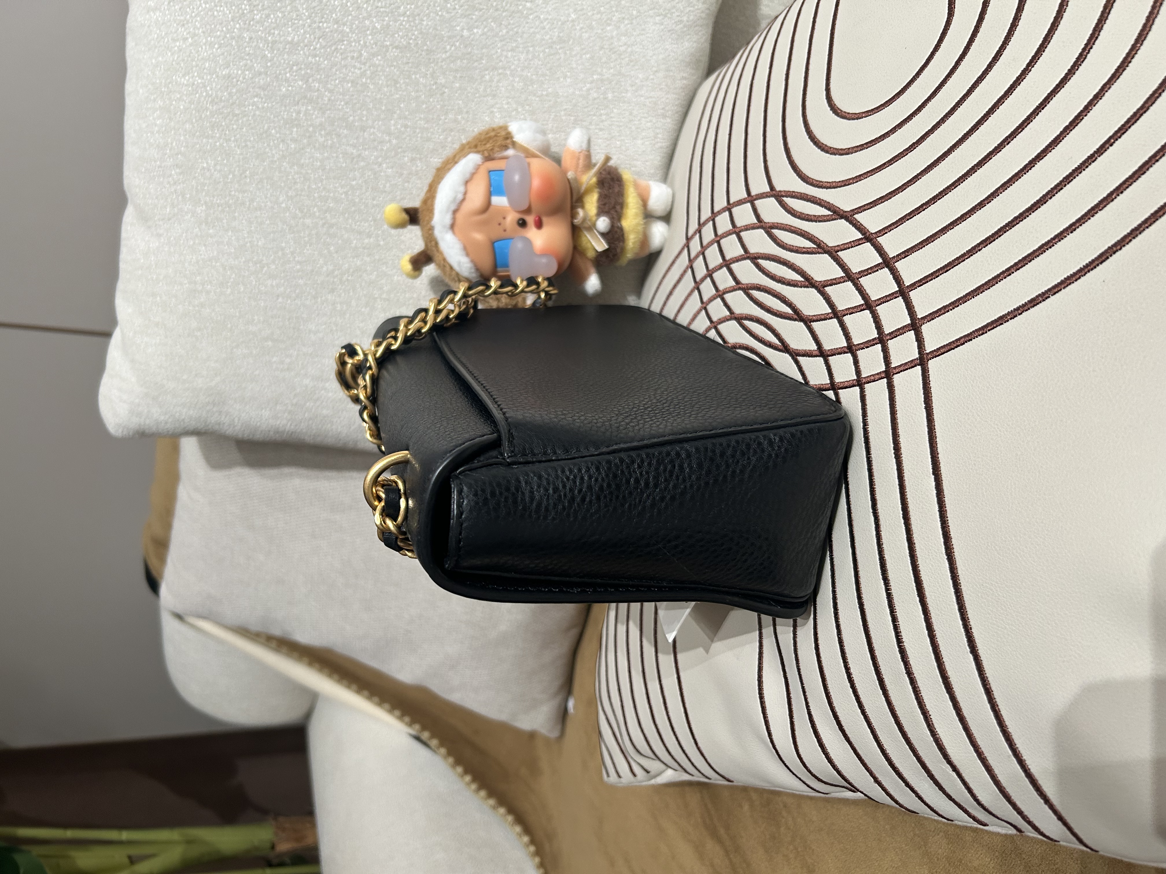 Tory bruch flap bag calfskin  100%Authentic,99%new✅dust bag 