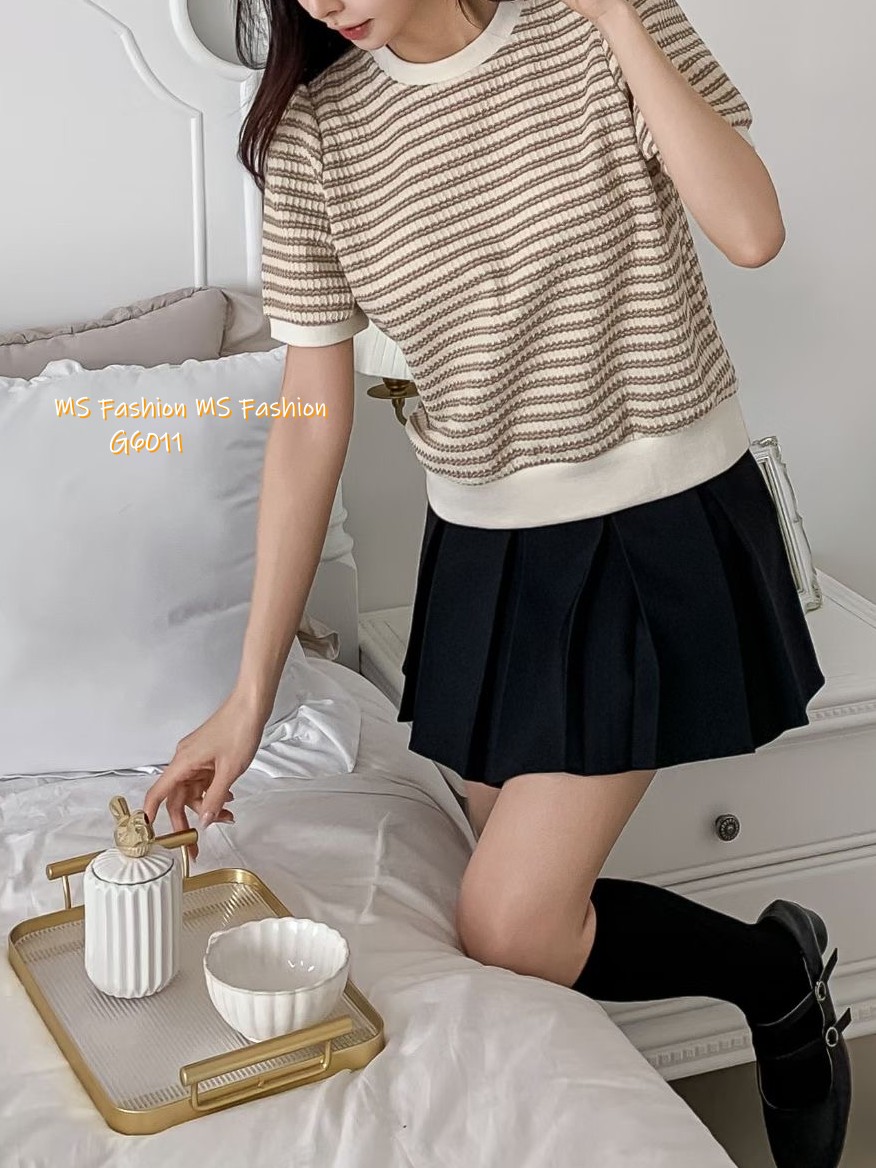 G6011 韓國🇰🇷靚色橫間top