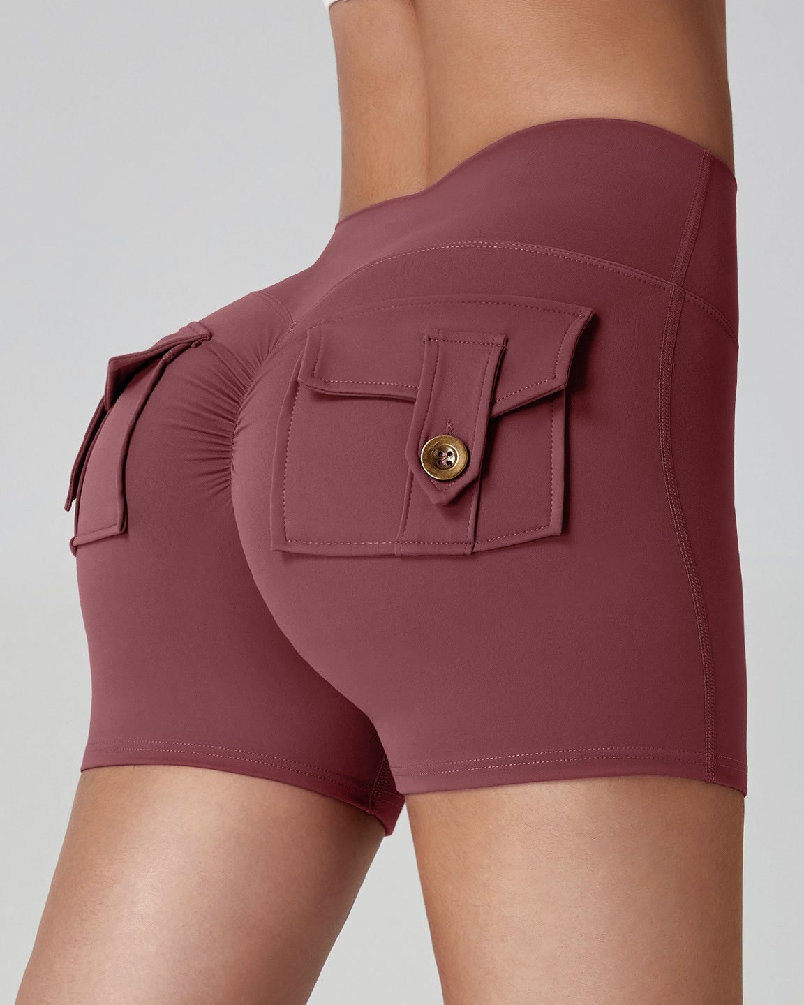 裸感蜜桃臀工裝口袋瑜伽短褲