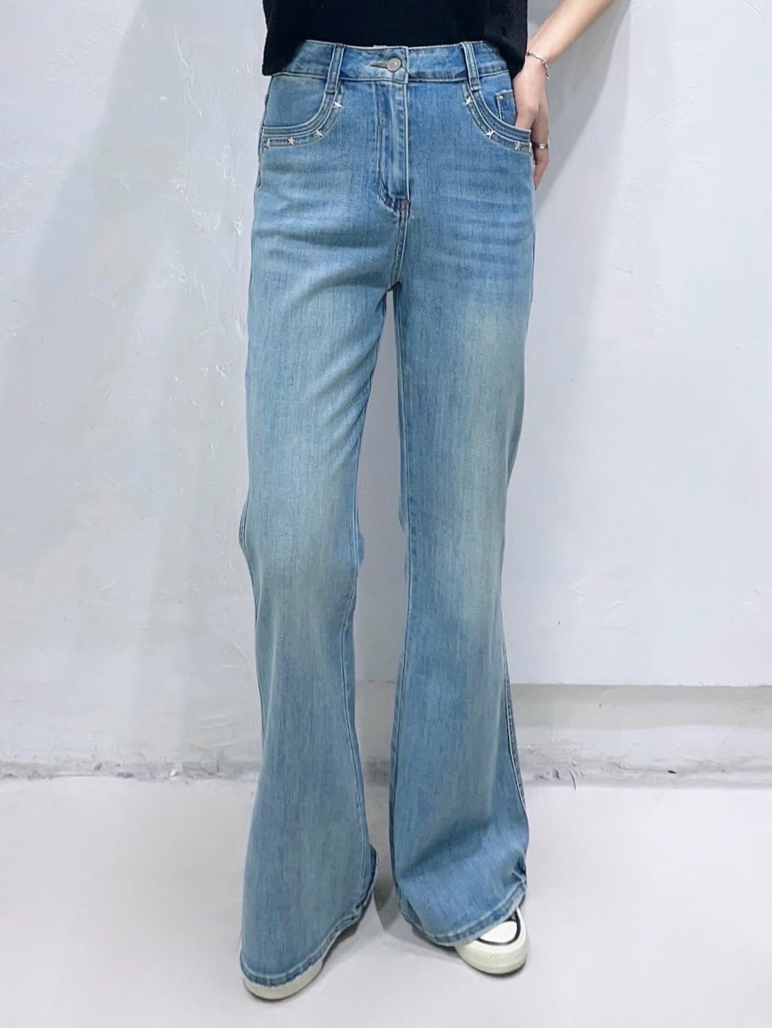 鍋釘星⭐️微喇叭牛仔褲