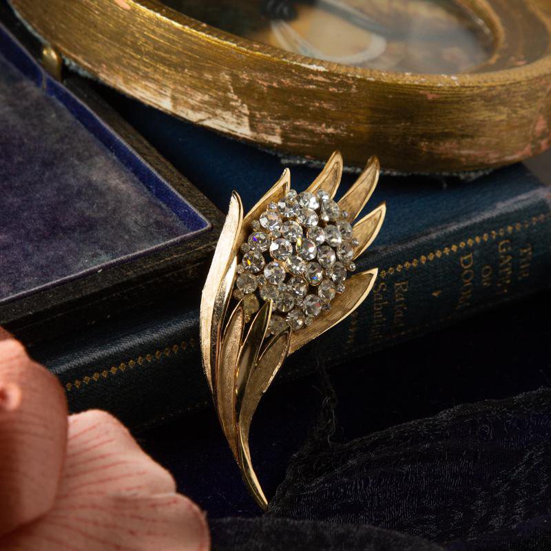 Crown Trifari Sparkling Rhinestone Brushed Gold Tone Flower Brooch (MN213)