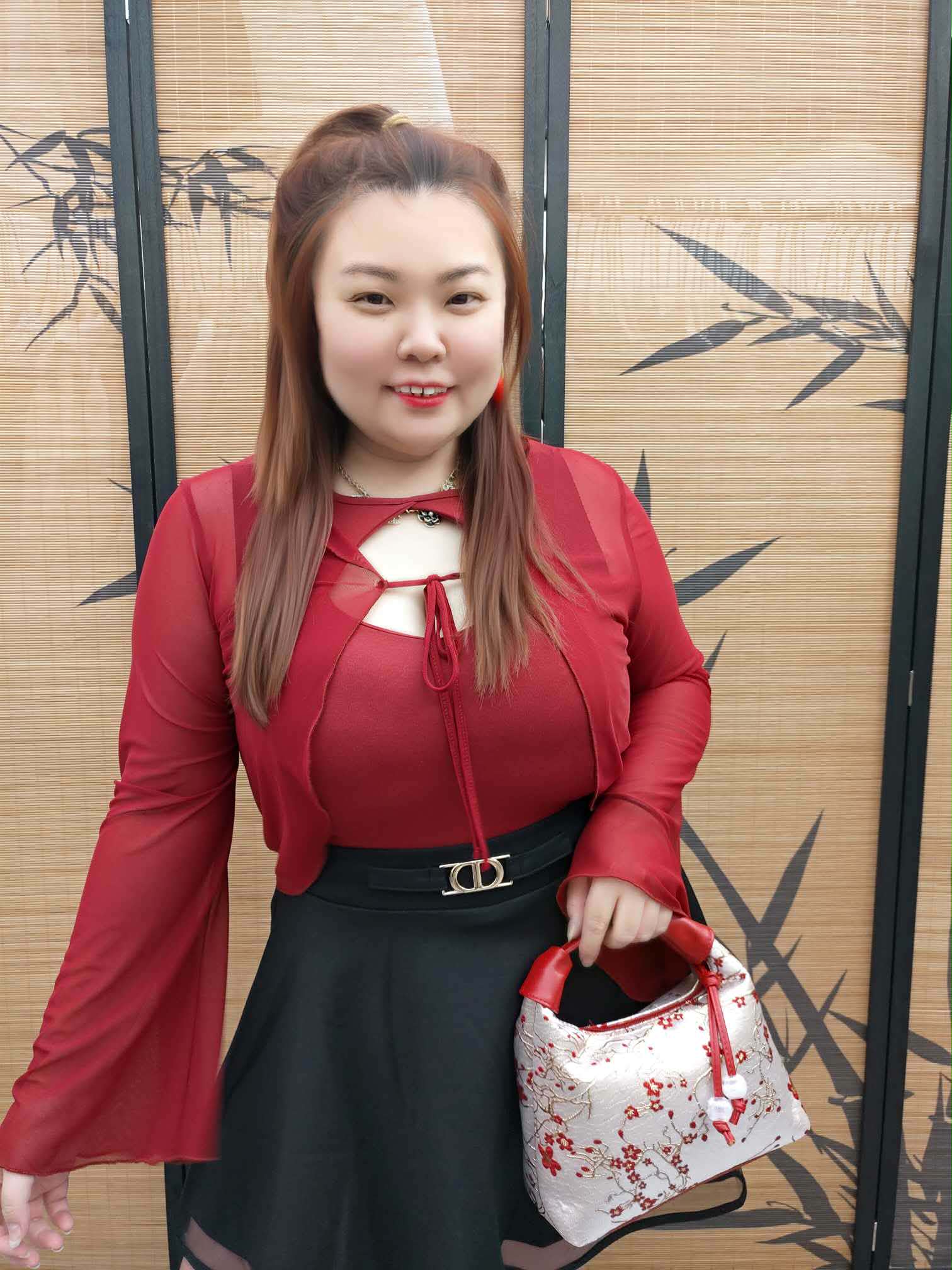 DDE10 8335(A12) 小露性感设计两件式上衣