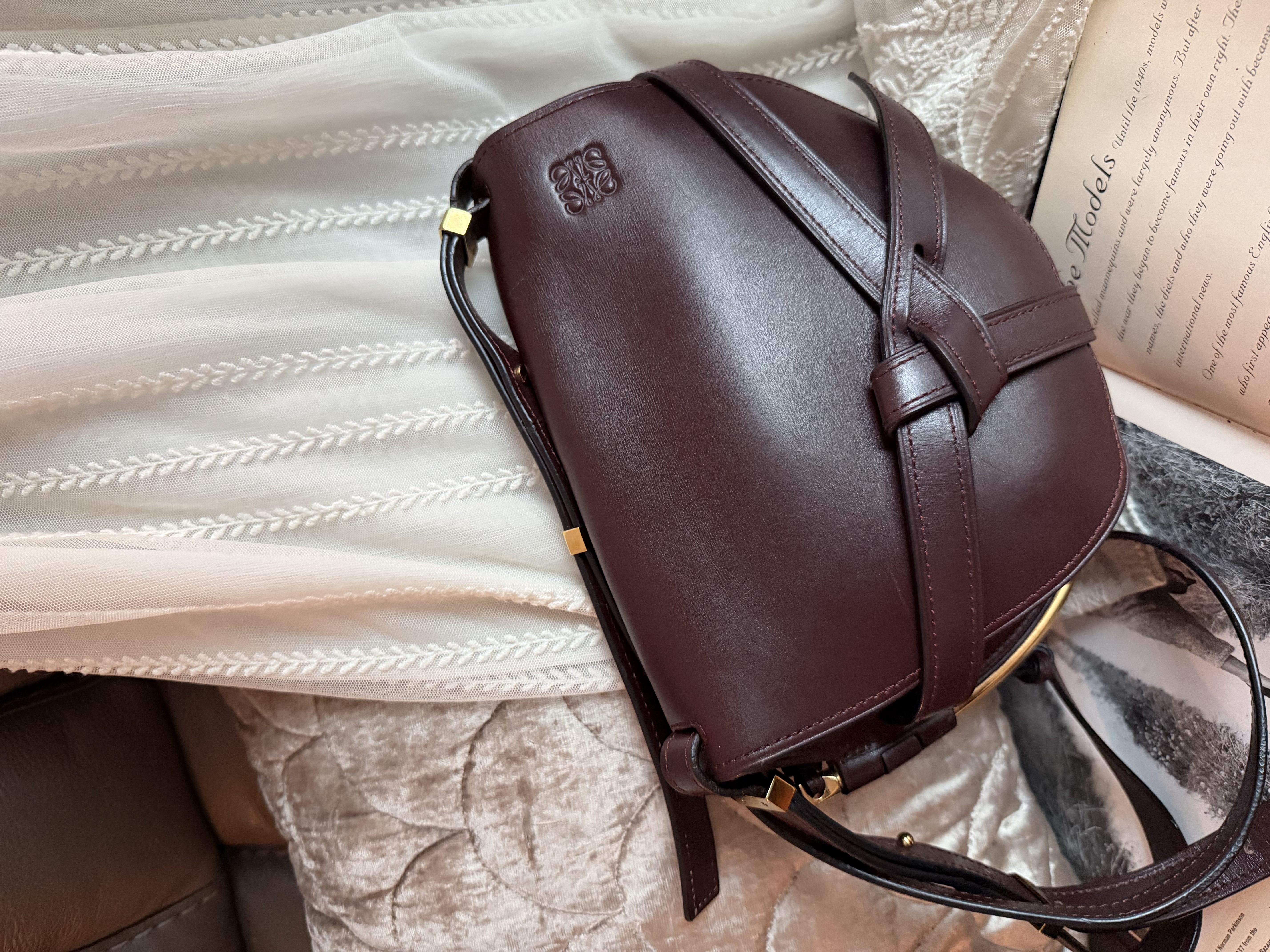 Loewe gate bag 