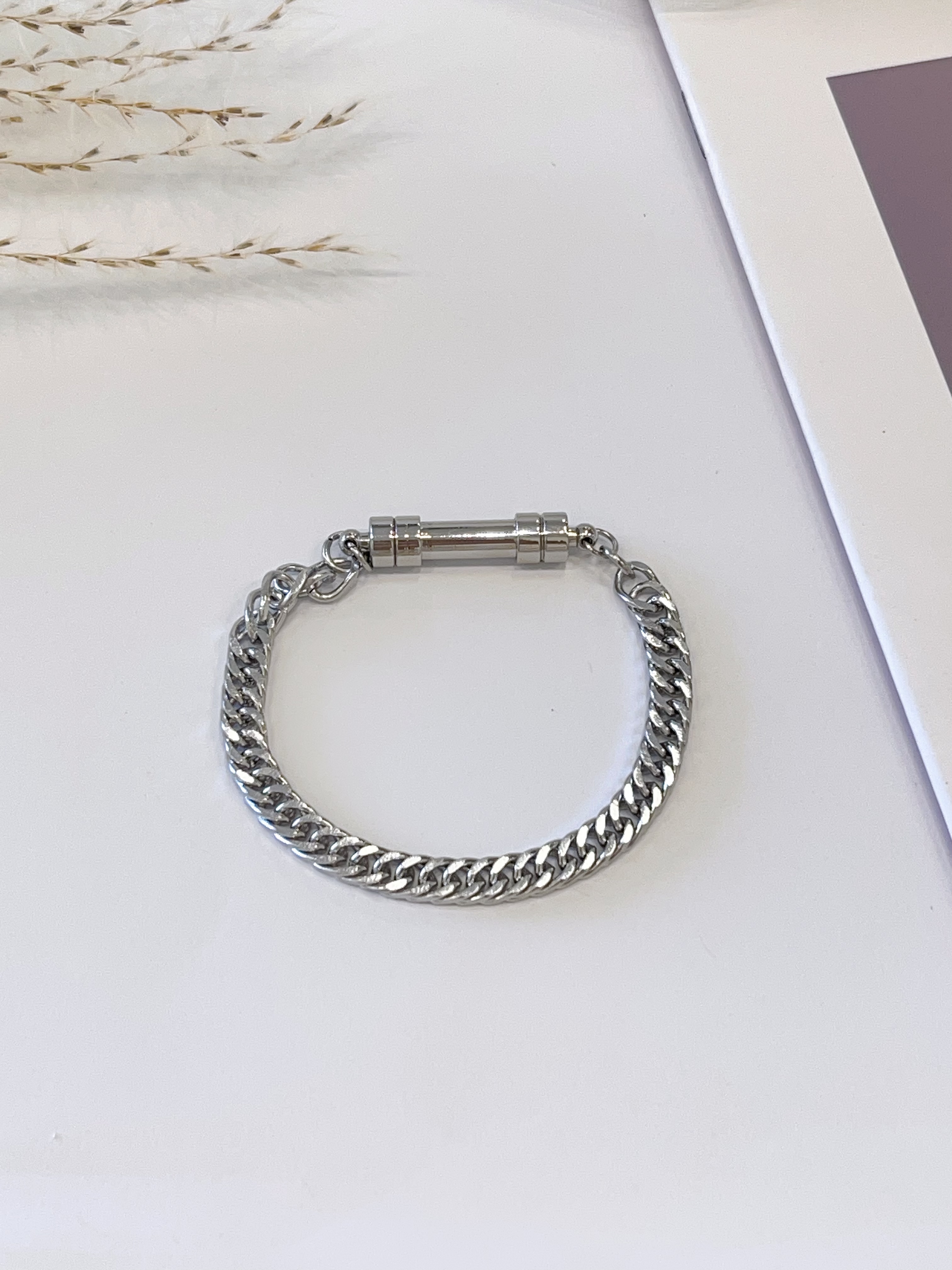 好有质感！！日常百搭磁铁开口手链