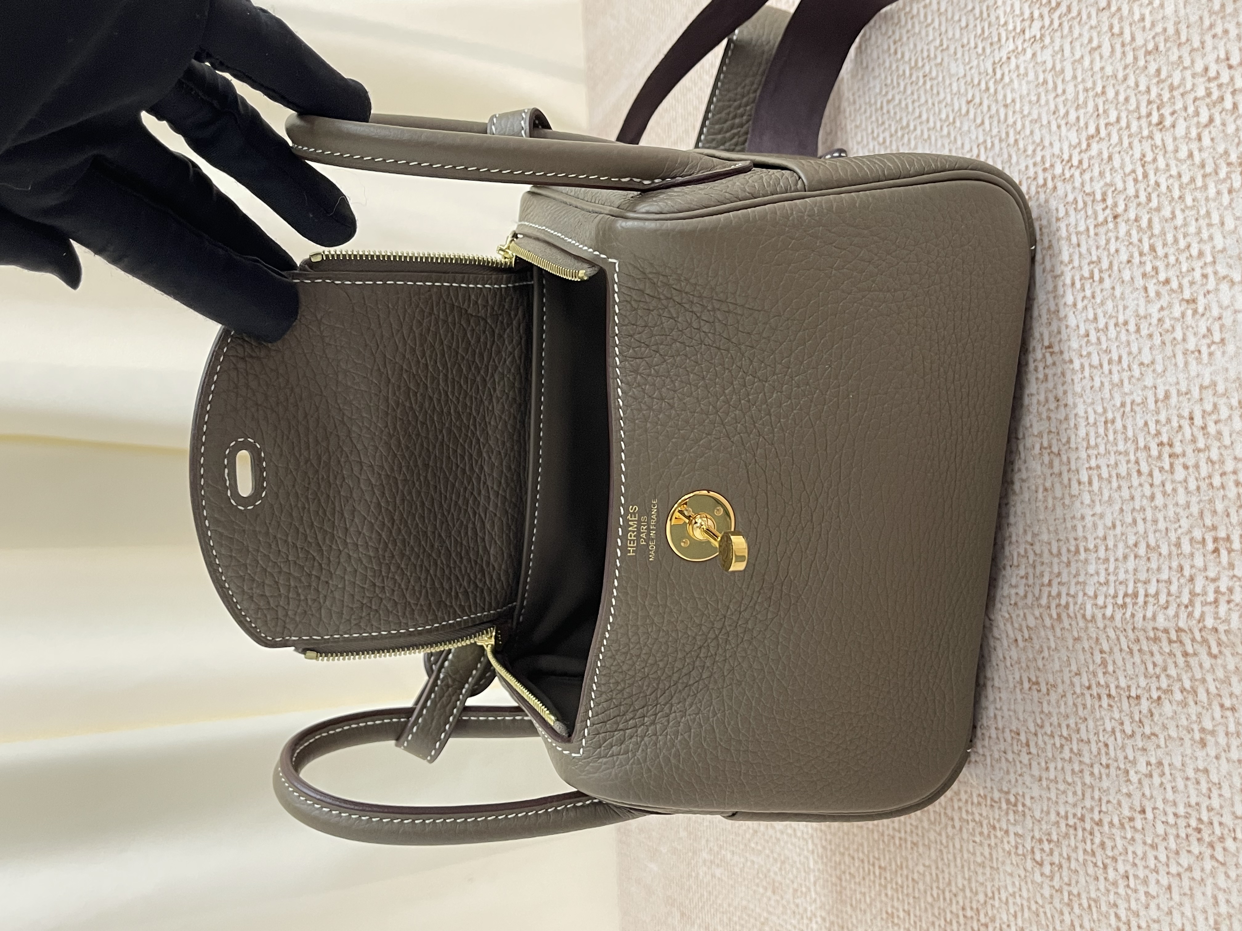 Pre-owned Hermes Mini Lindy/ stamp B/ Product Code: 26052902