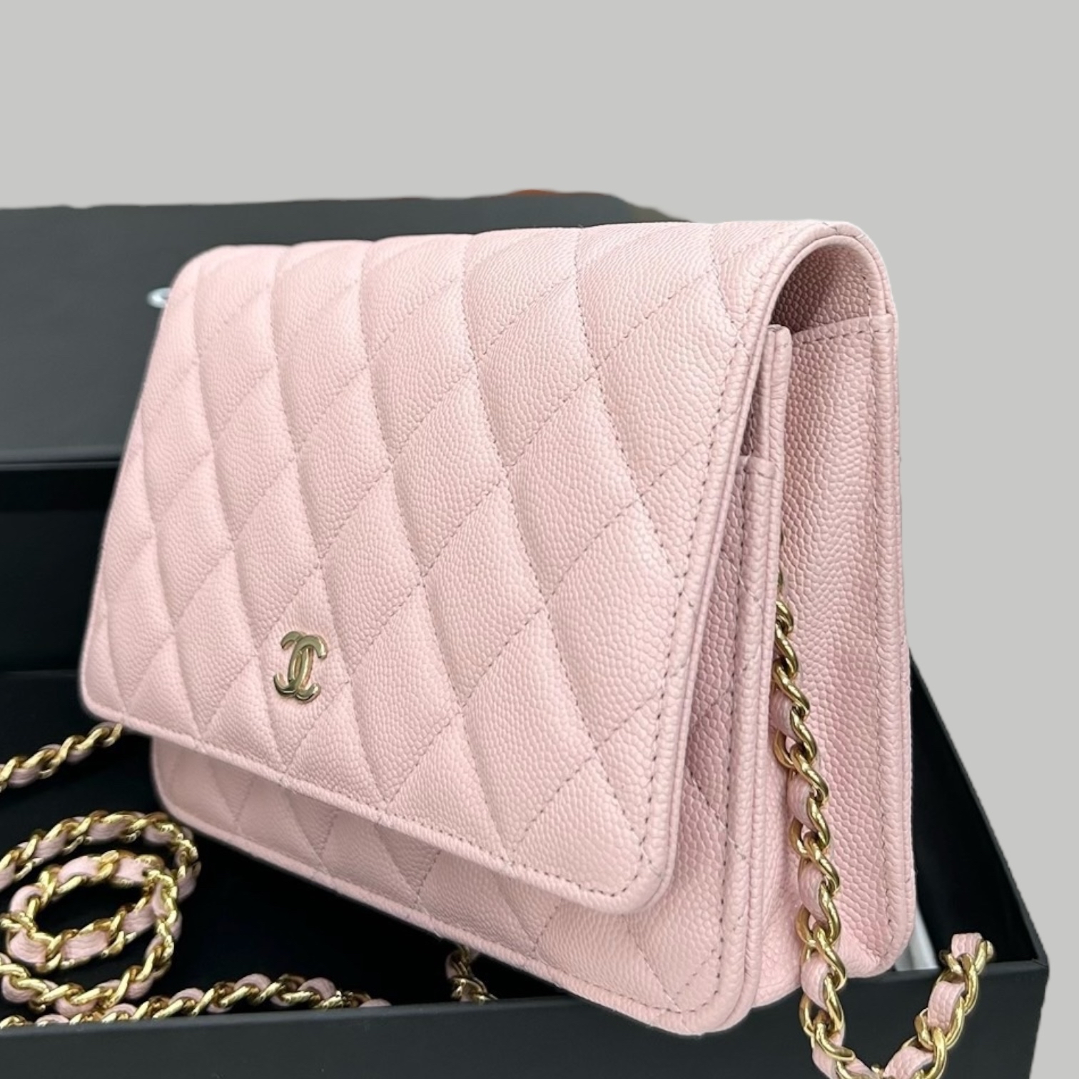 Chanel Caviar WOC 櫻花粉金扣