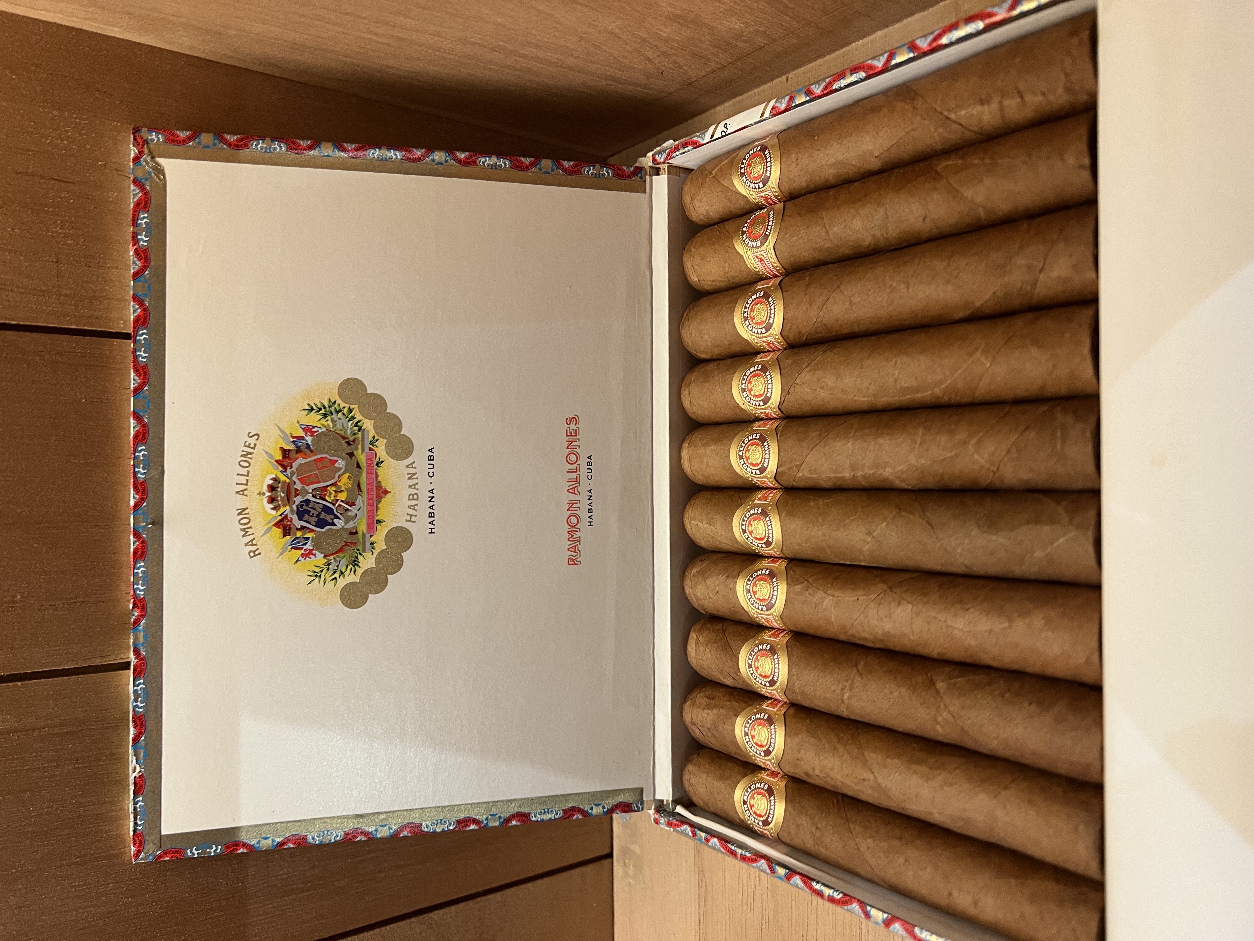 RAMON ALLONES雷蒙阿隆尼3號（10支）