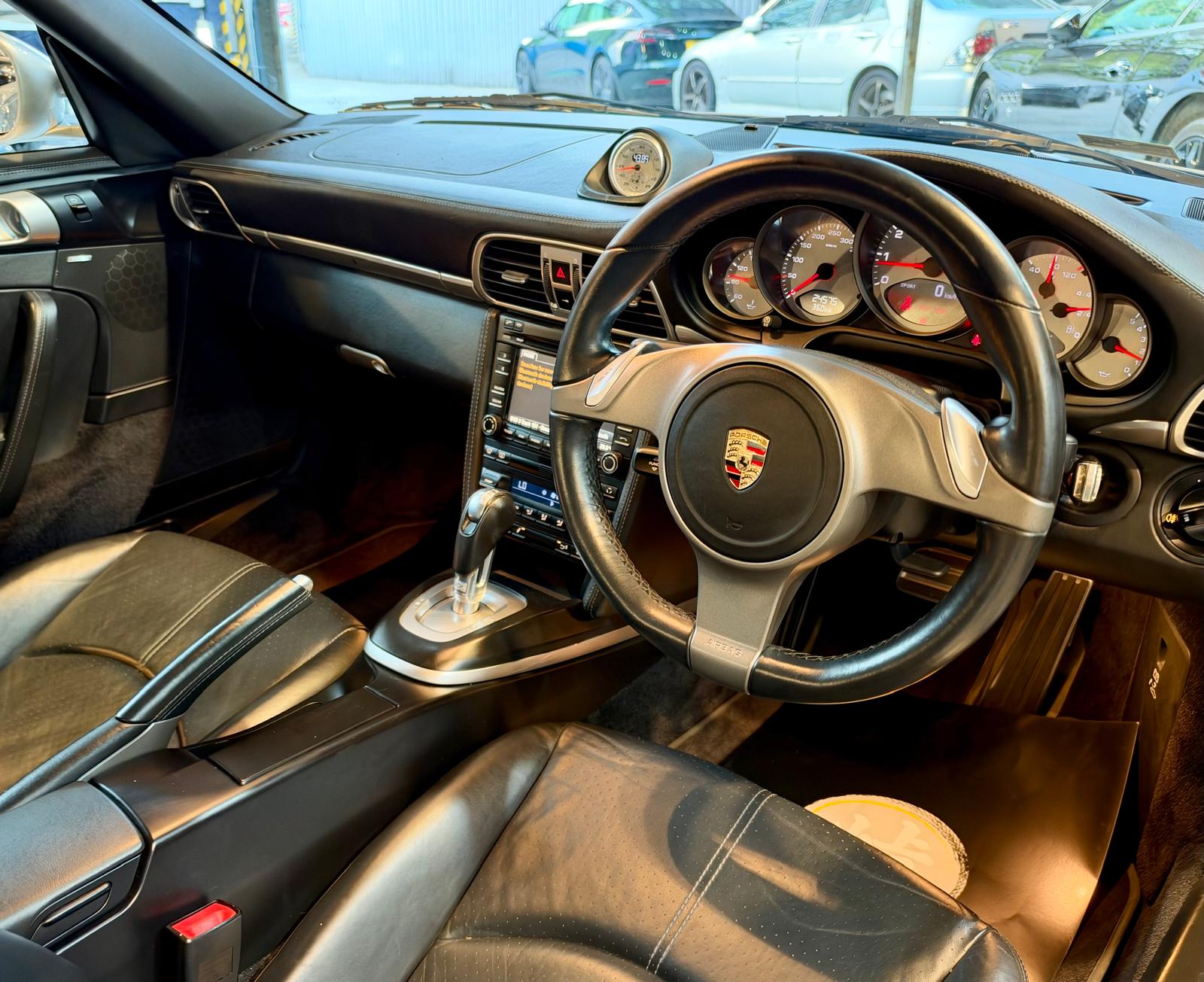 Porsche 911 Carrera 4S 997.2 2009