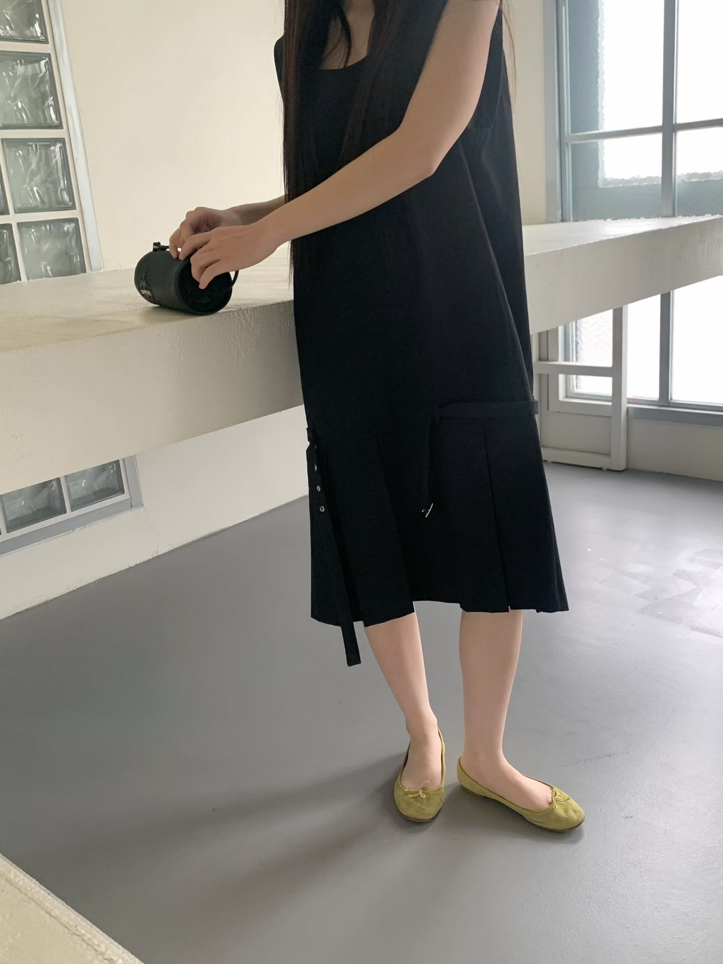 Black dress