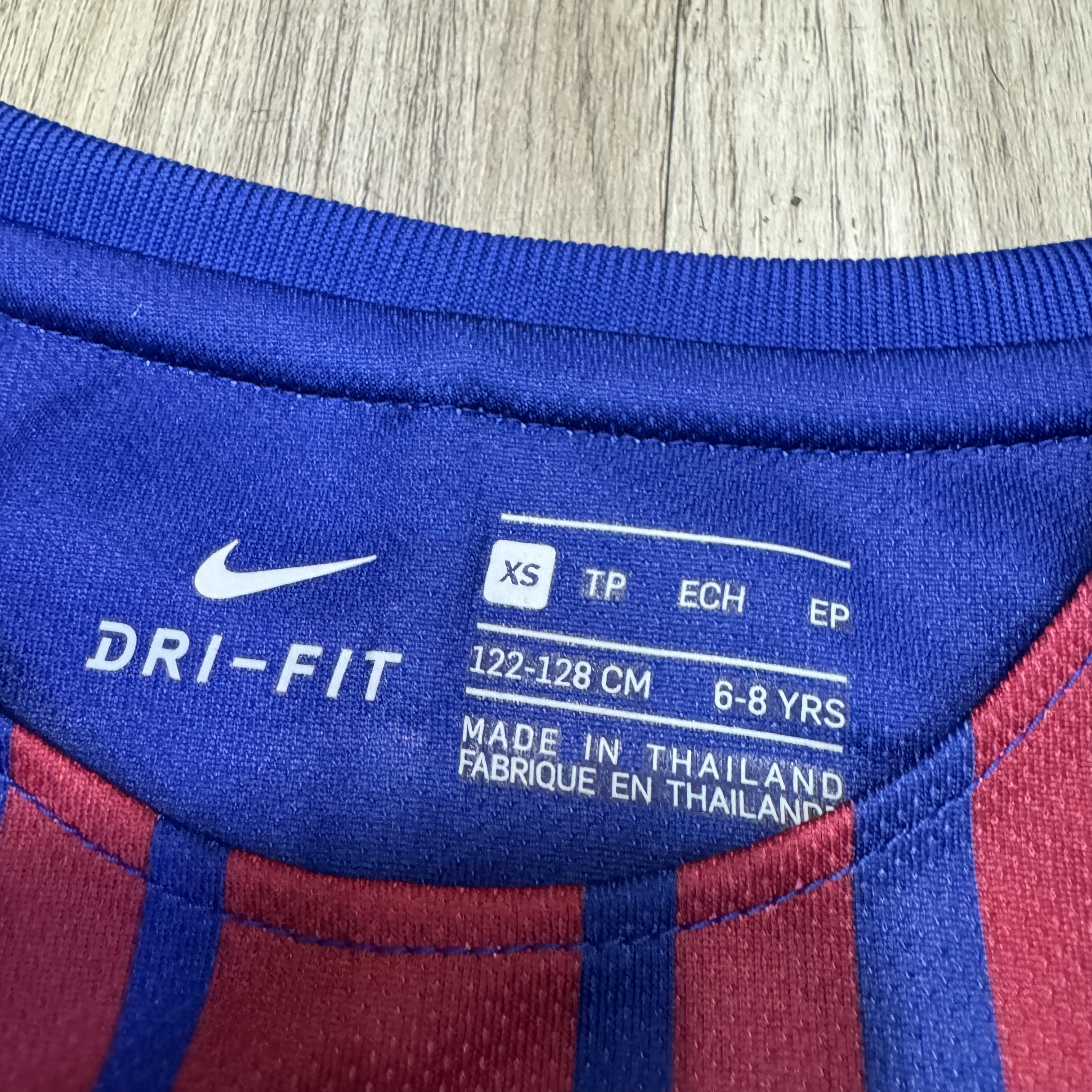 (Youth size)Barcelona 17/18 home shirt #11 Neymar JR (Bnwt)